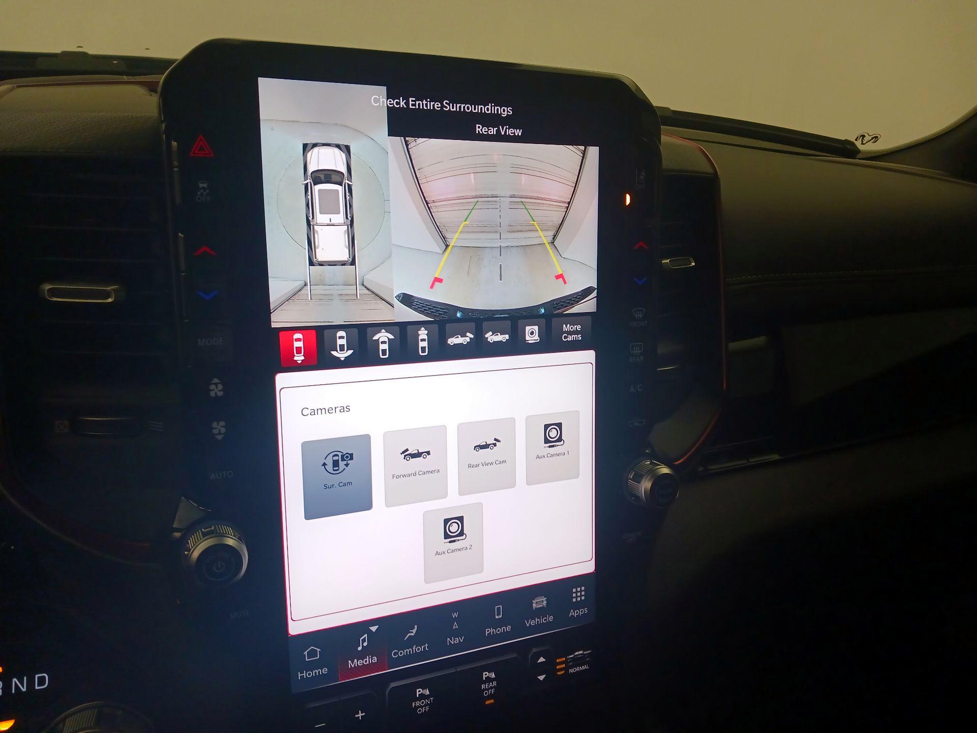 Thumbnail: 2025 RAM 1500 - 15