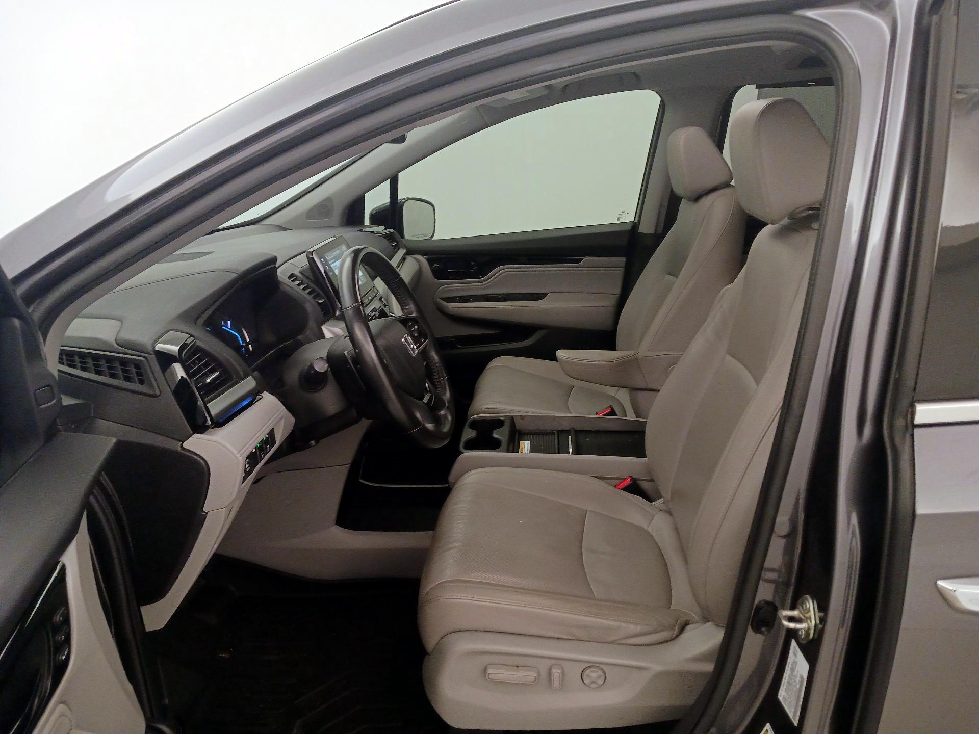 Thumbnail: 2019 Honda Odyssey - 11