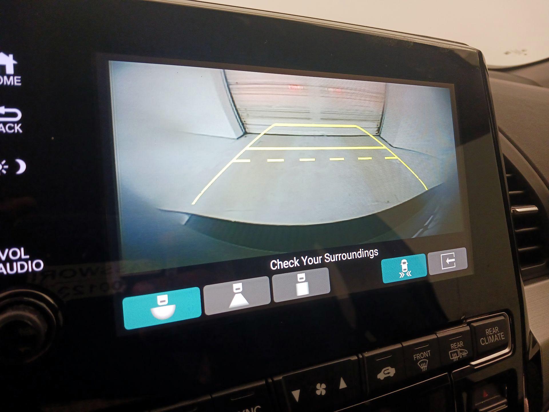 Thumbnail: 2019 Honda Odyssey - 15