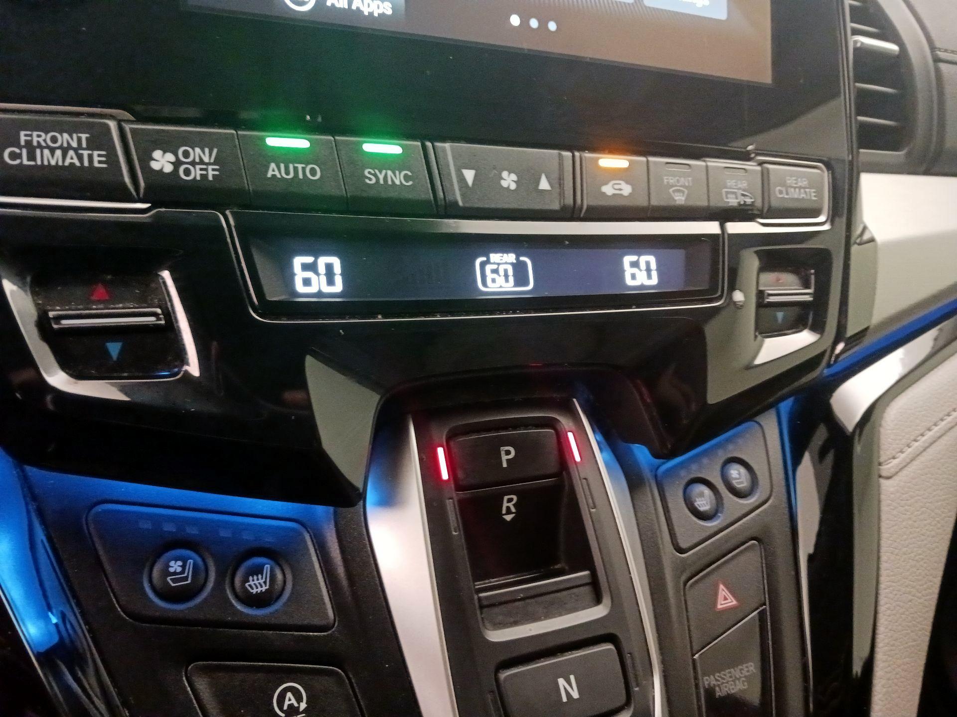 Thumbnail: 2019 Honda Odyssey - 17