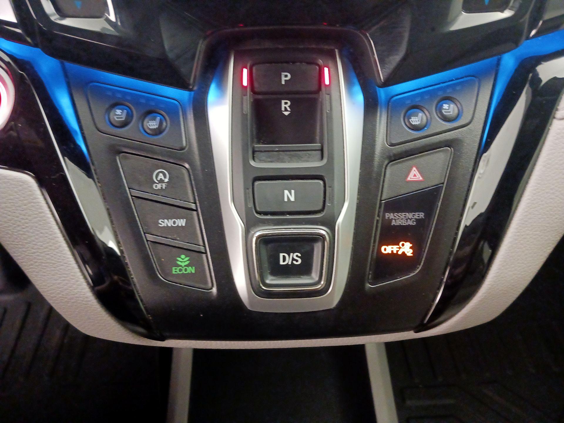 Thumbnail: 2019 Honda Odyssey - 18