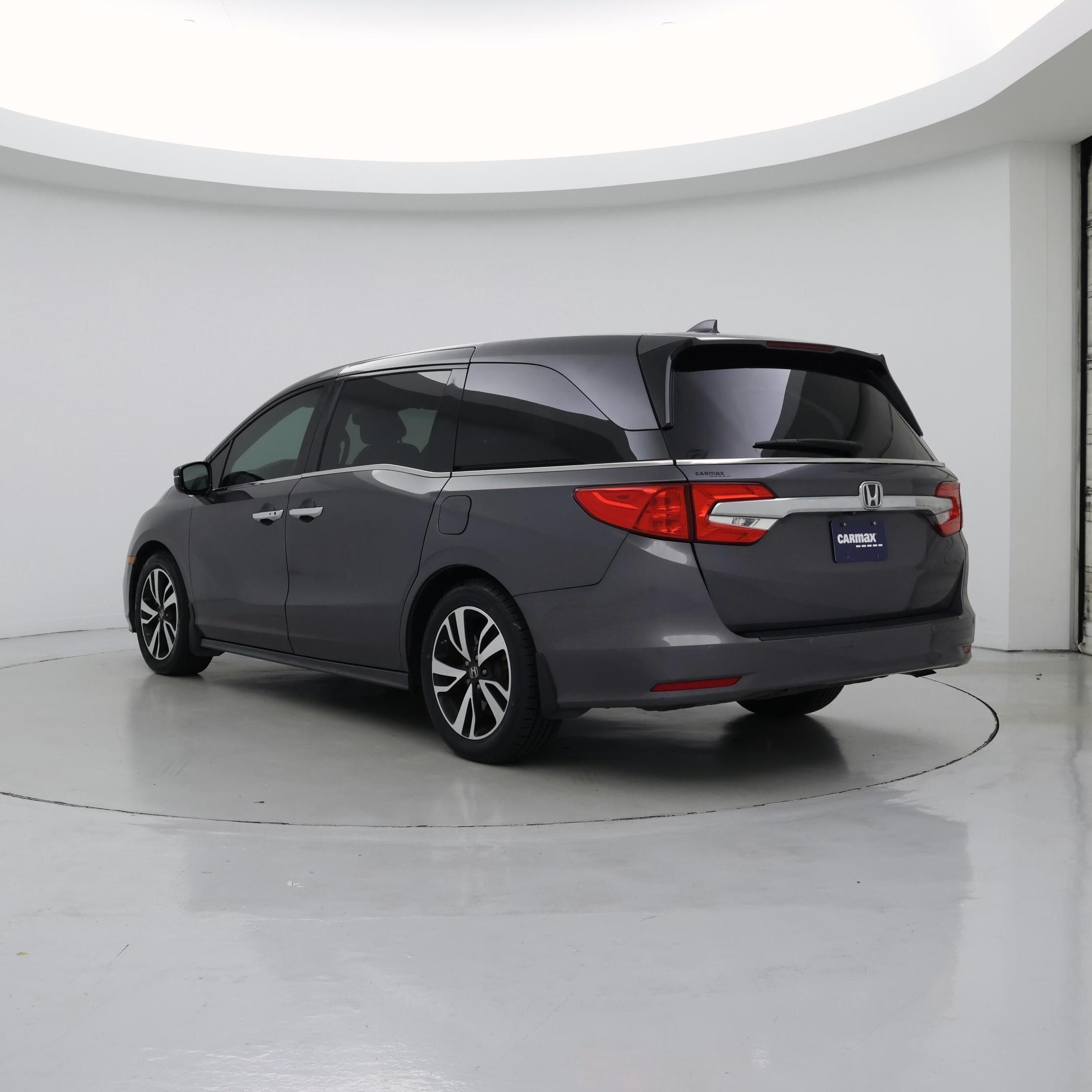 Thumbnail: 2019 Honda Odyssey - 2