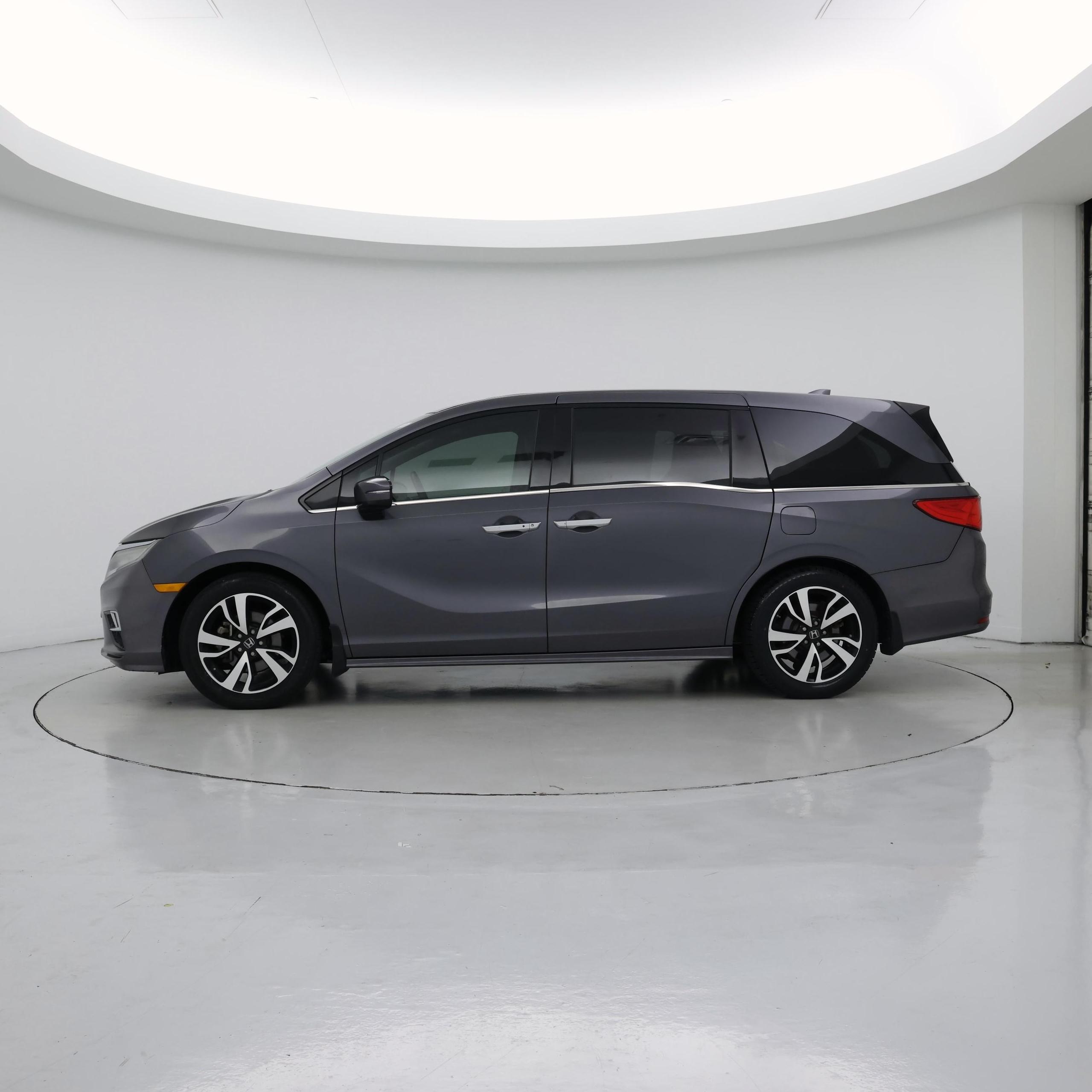 Thumbnail: 2019 Honda Odyssey - 3