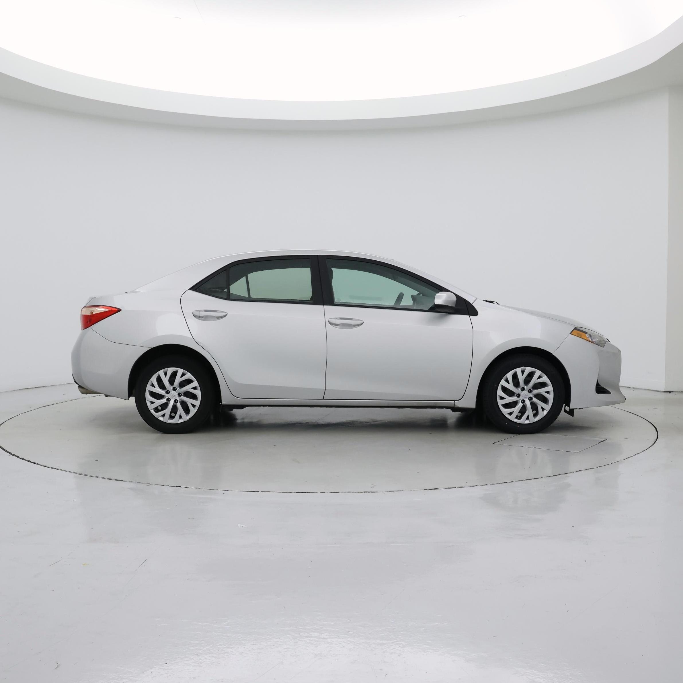 Thumbnail: 2017 Toyota Corolla - 7