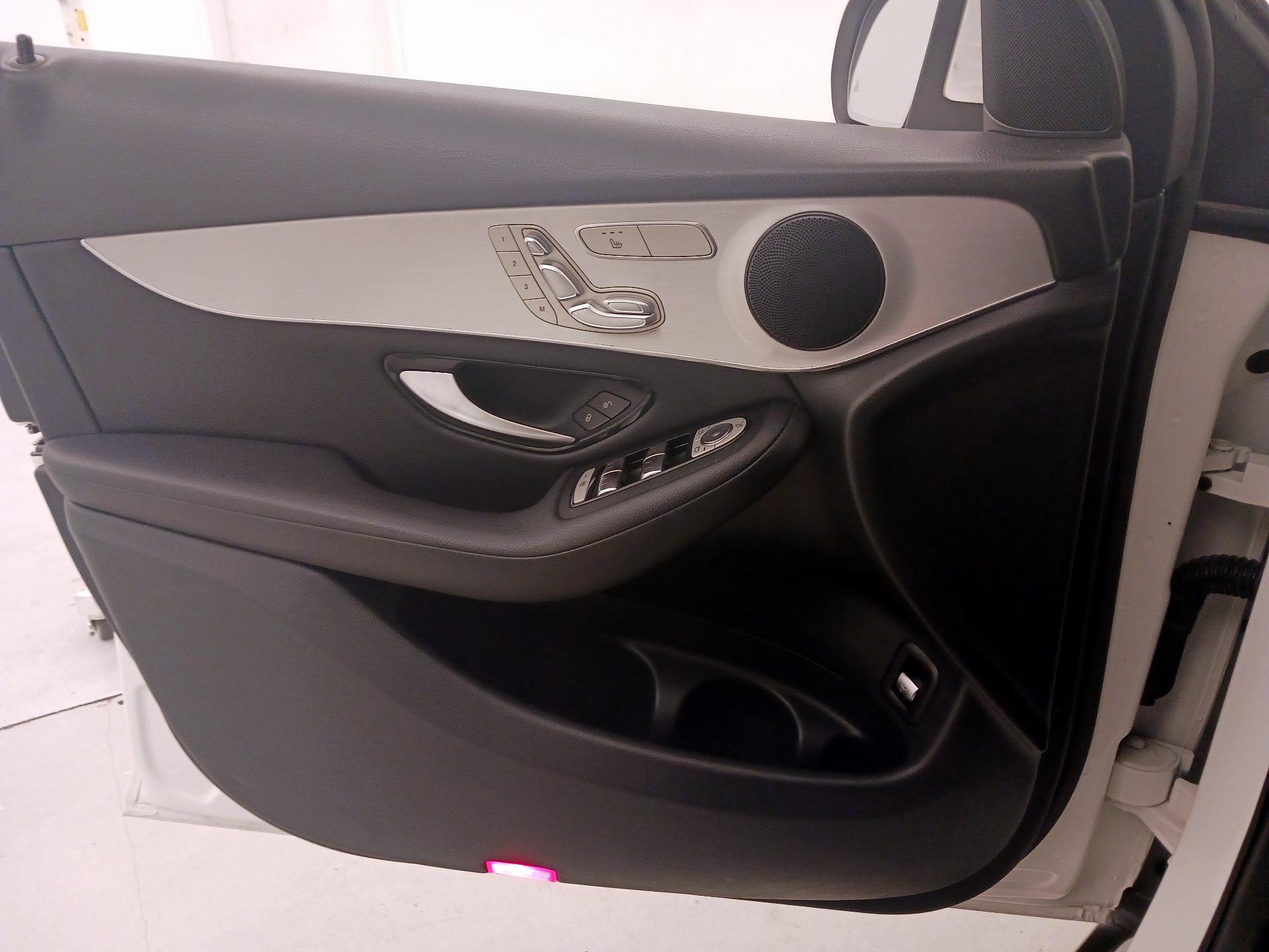 Thumbnail: 2019 Mercedes-Benz GLC - 12
