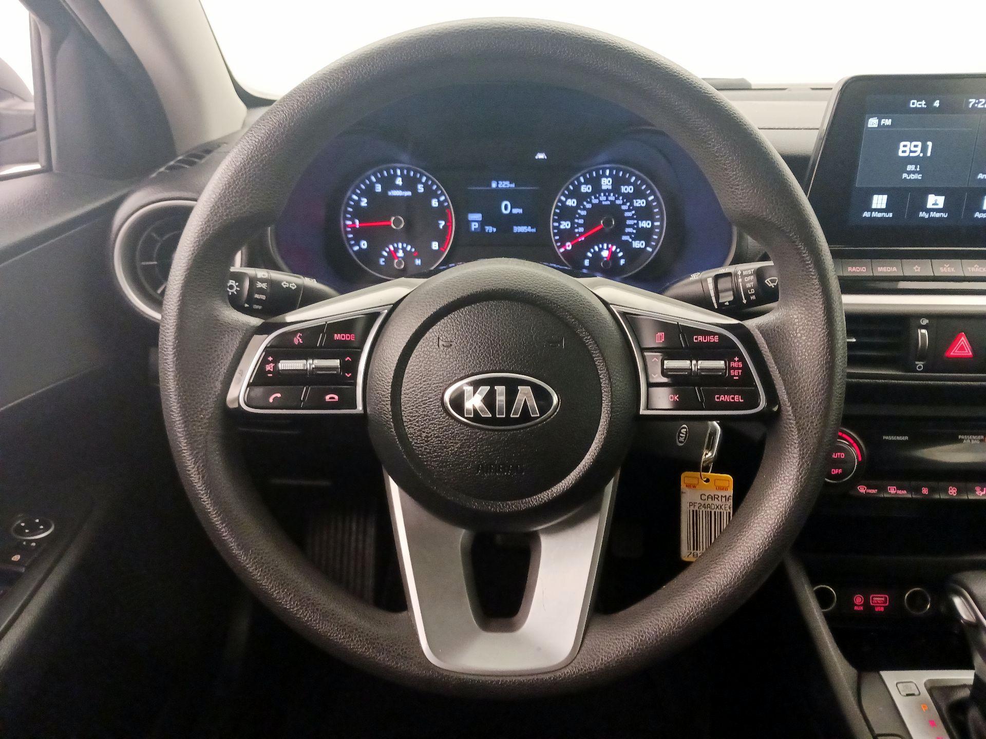 Thumbnail: 2019 Kia Forte - 10
