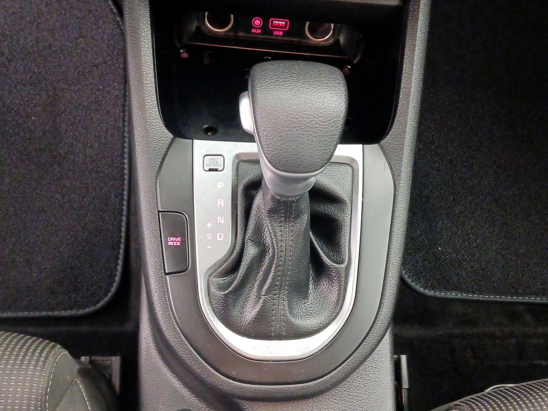 Thumbnail: 2019 Kia Forte - 17
