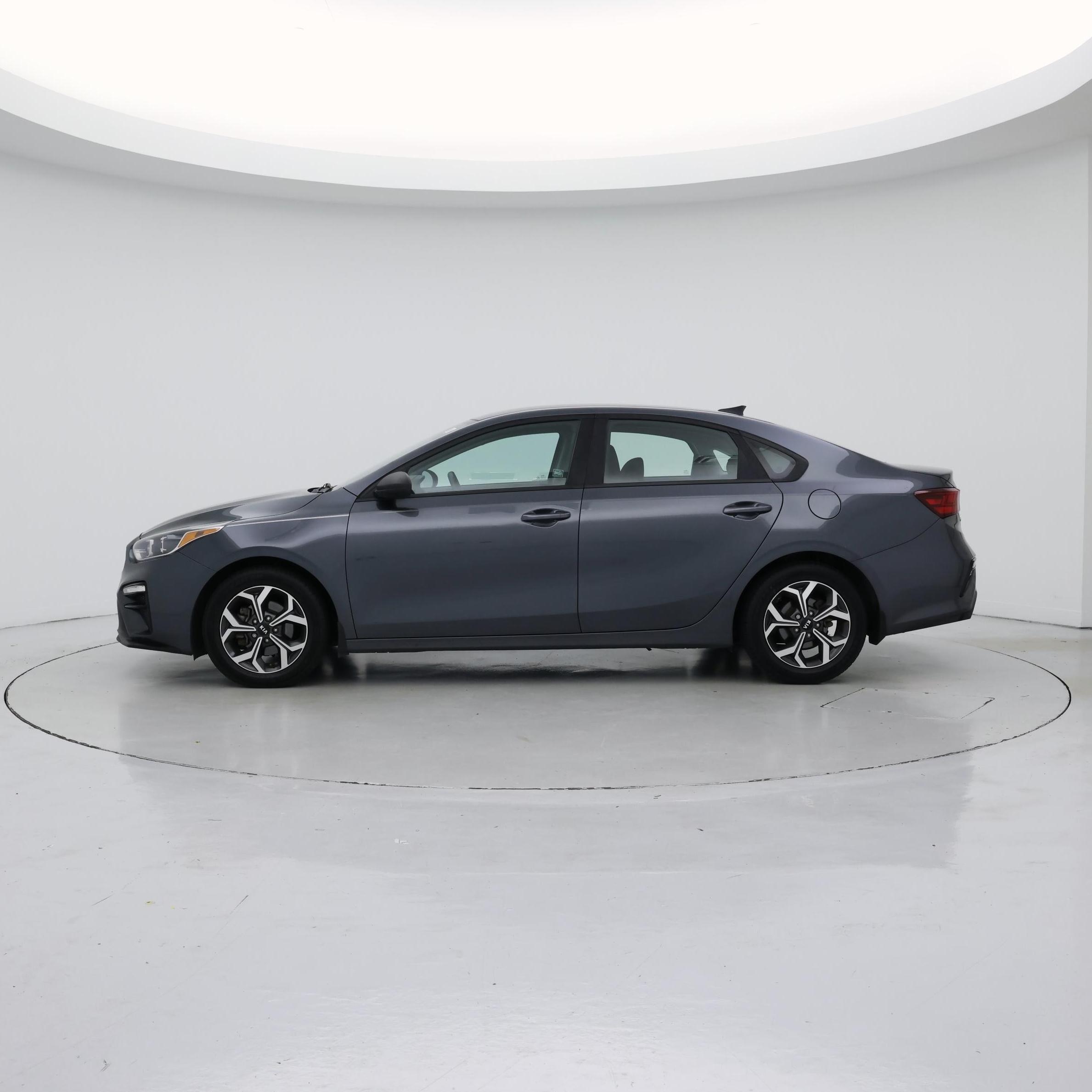 Thumbnail: 2019 Kia Forte - 3