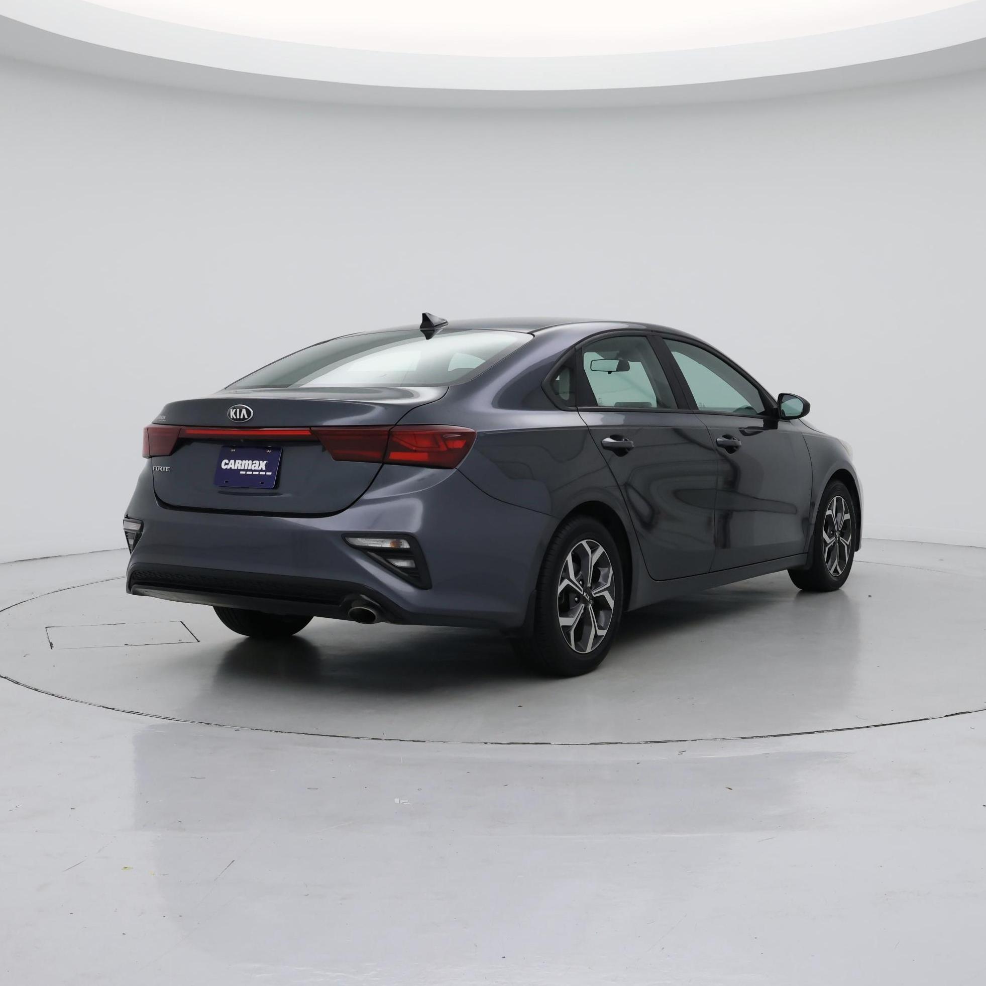 Thumbnail: 2019 Kia Forte - 8