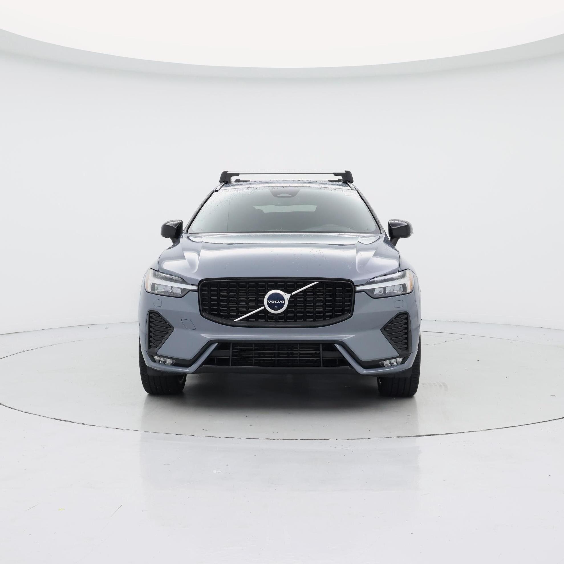 Thumbnail: 2022 Volvo XC60 - 5