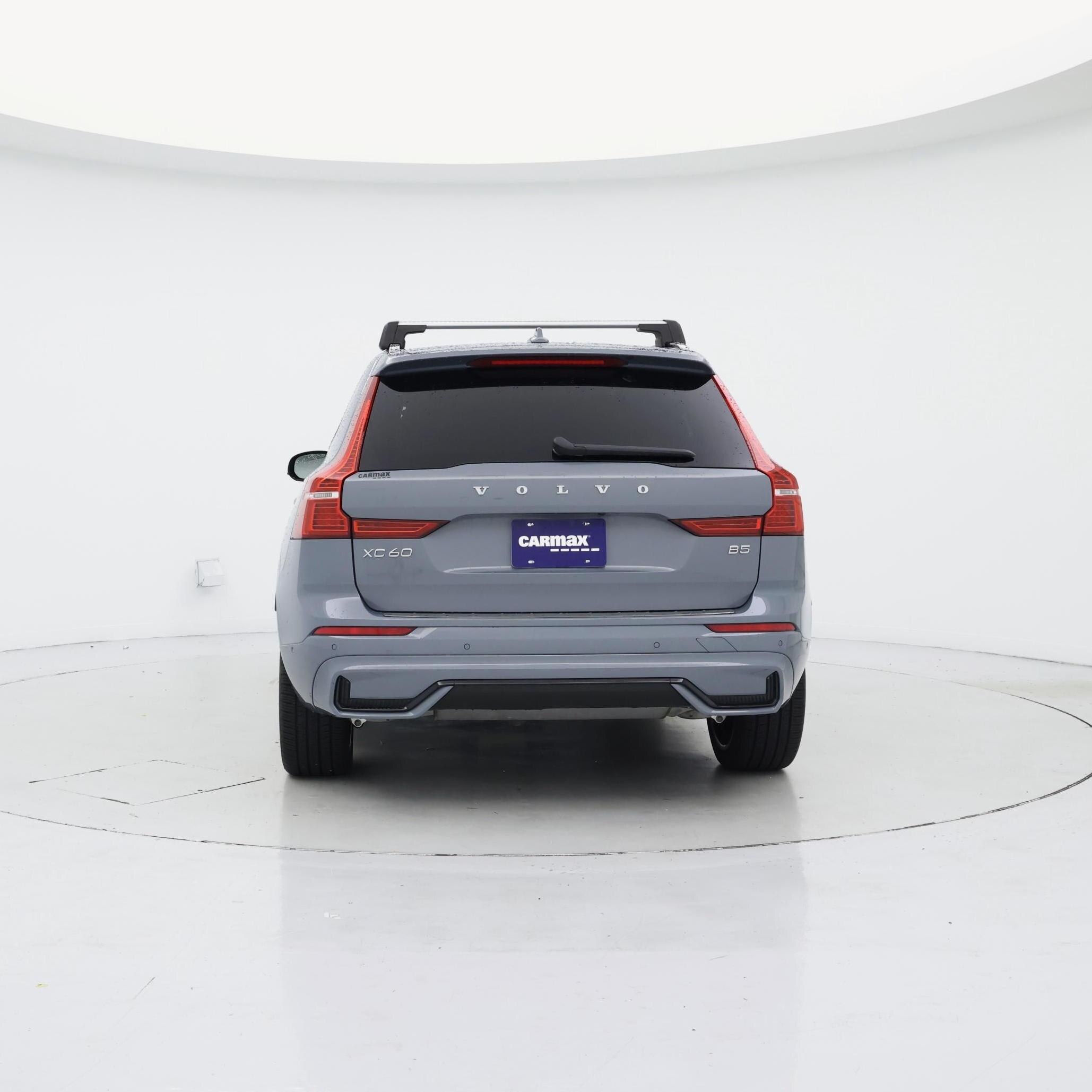 Thumbnail: 2022 Volvo XC60 - 6