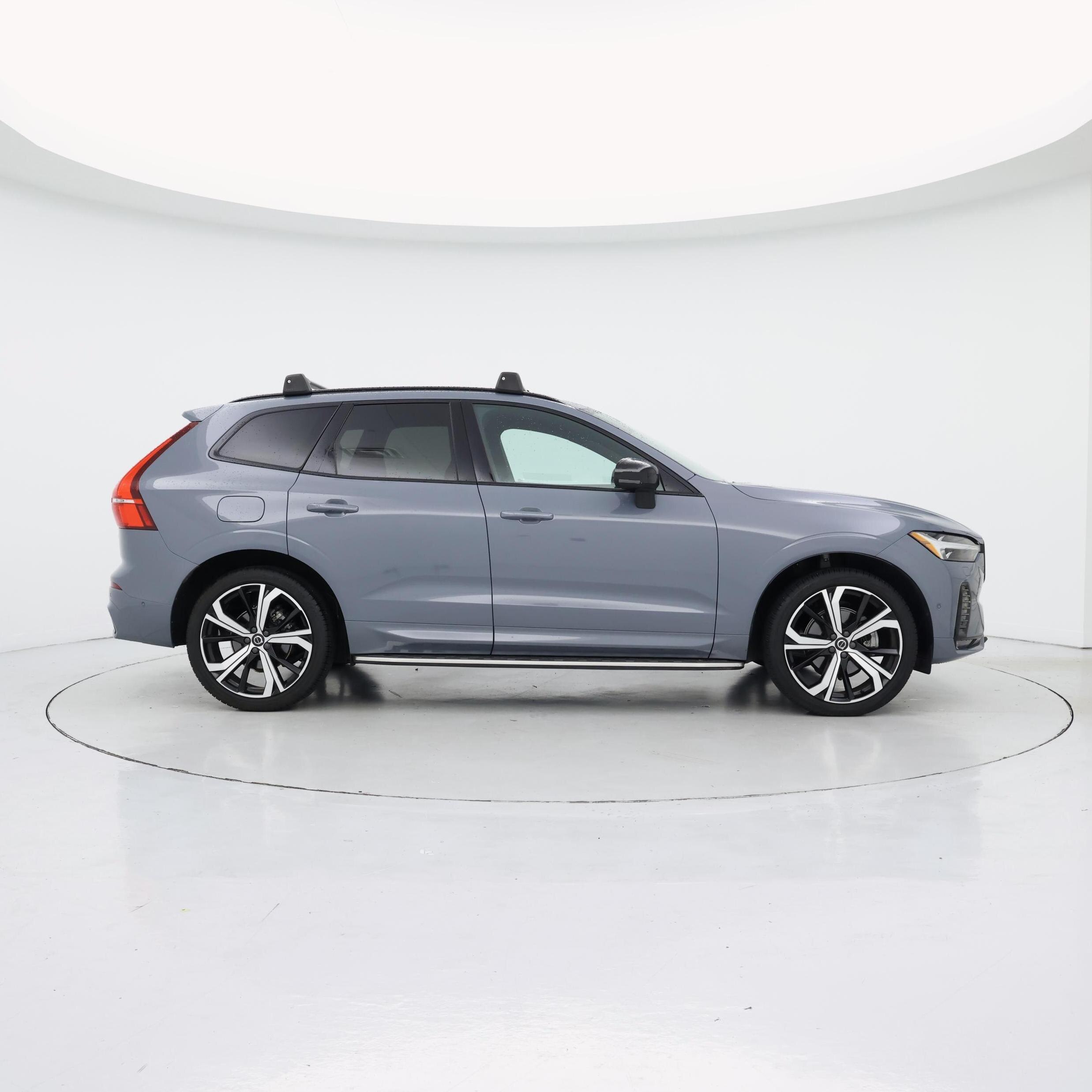 Thumbnail: 2022 Volvo XC60 - 7