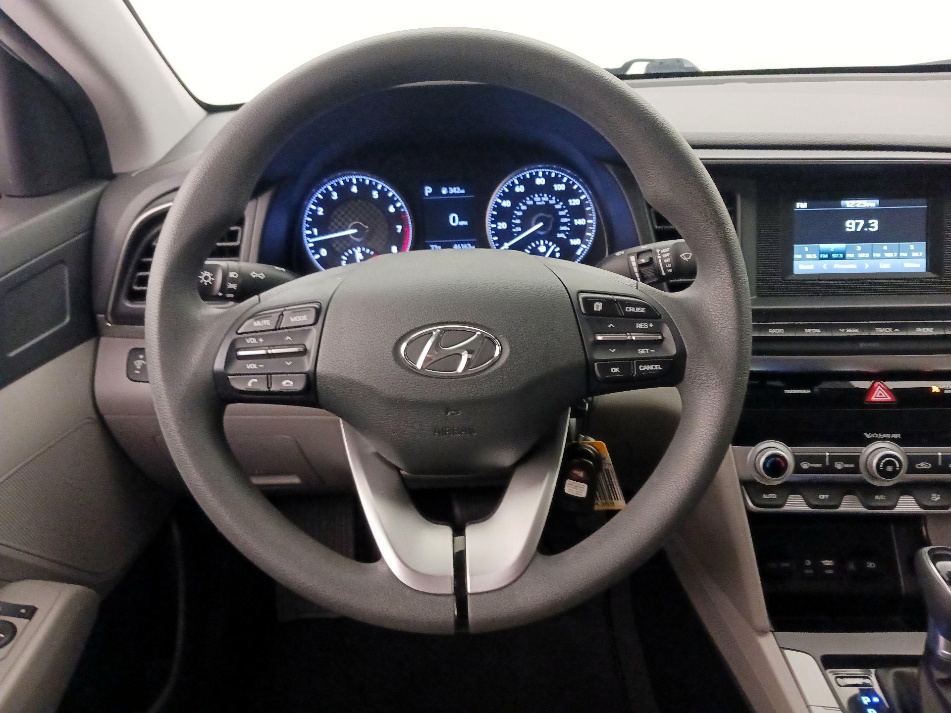 Thumbnail: 2020 Hyundai Elantra - 10