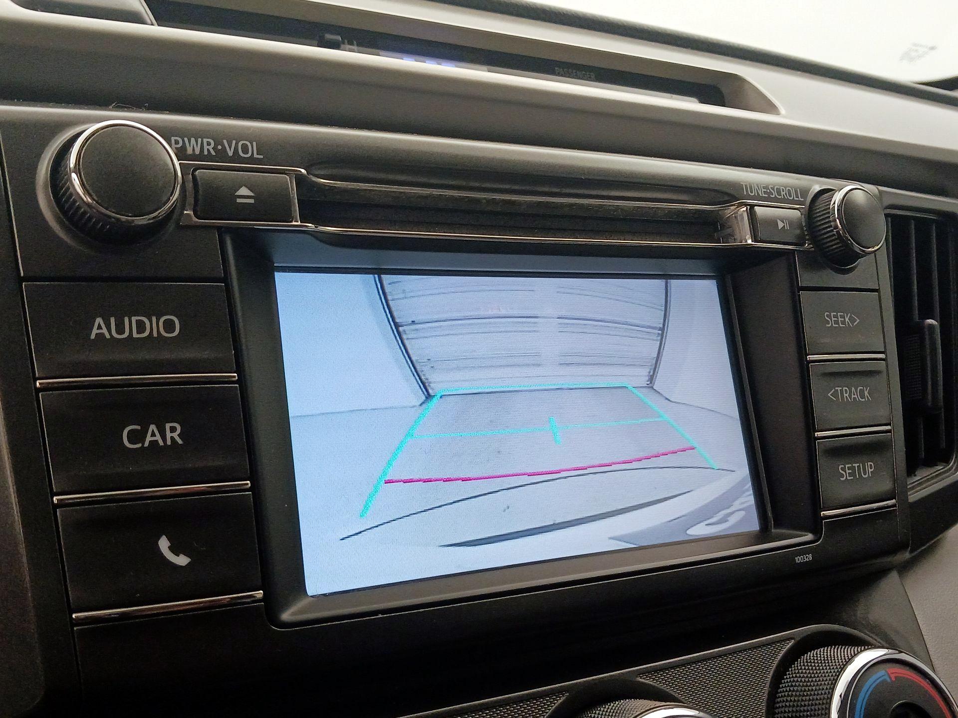 Thumbnail: 2015 Toyota RAV4 - 14