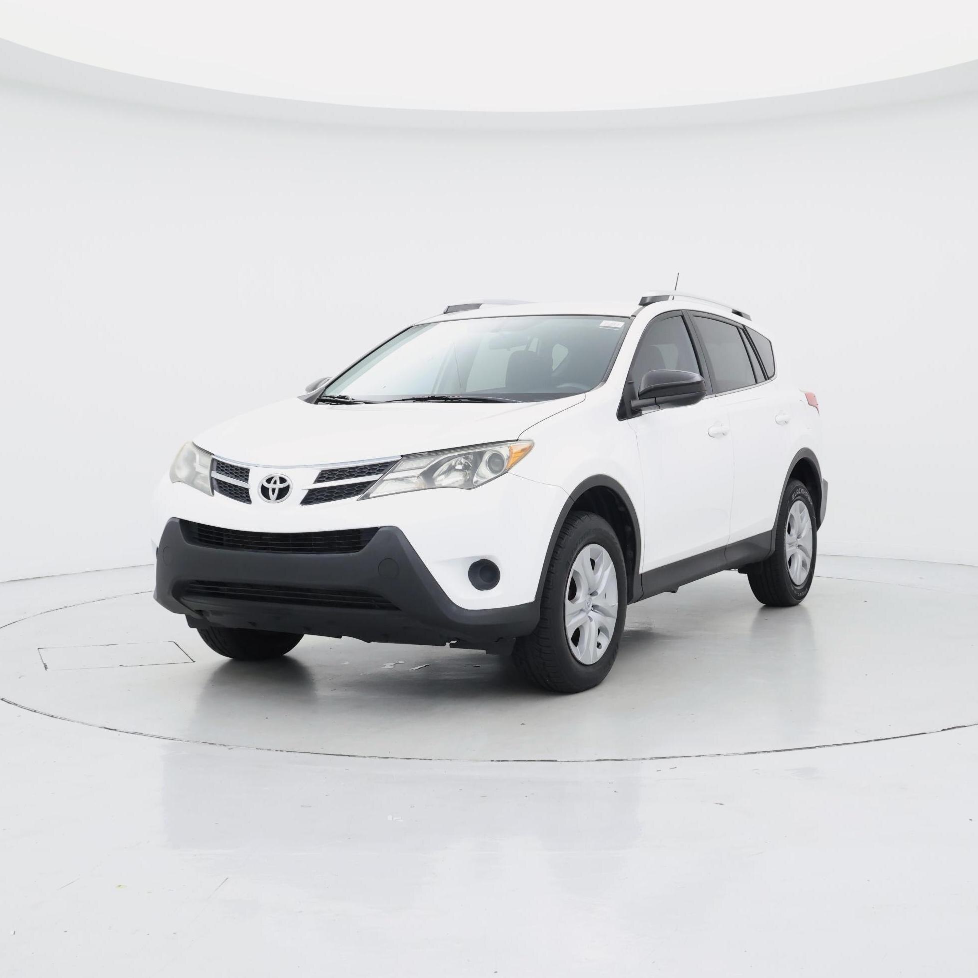 Thumbnail: 2015 Toyota RAV4 - 4