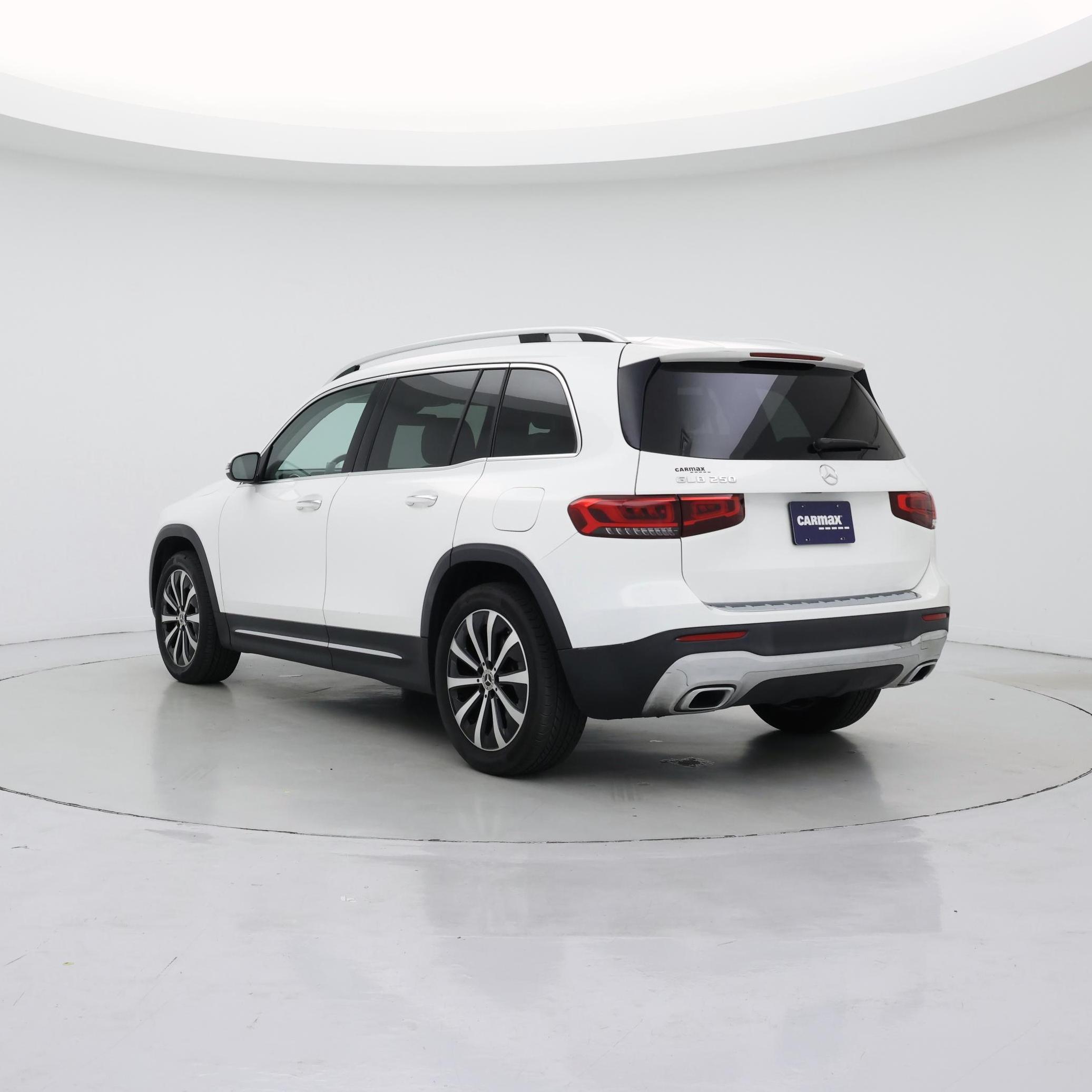 Thumbnail: 2022 Mercedes-Benz GLB - 2