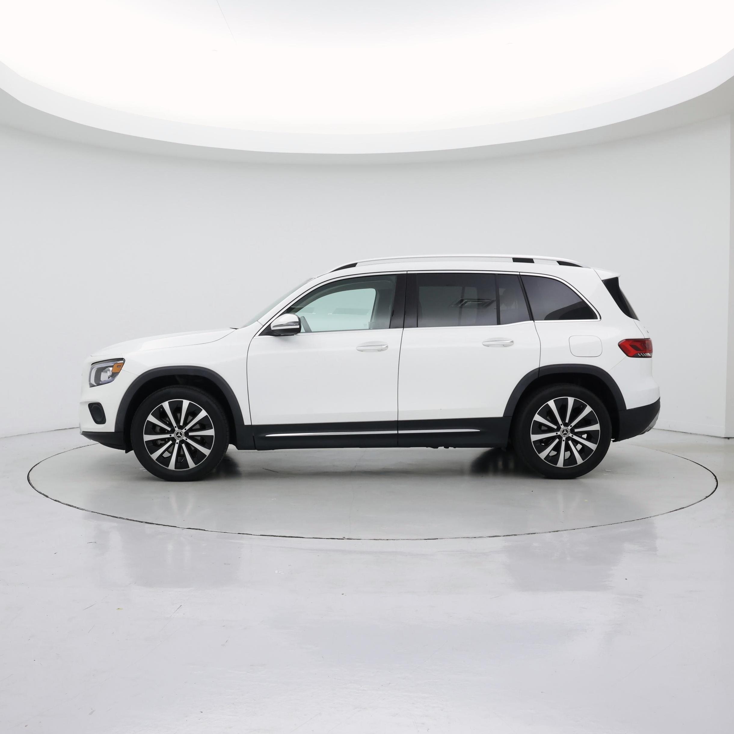 Thumbnail: 2022 Mercedes-Benz GLB - 3