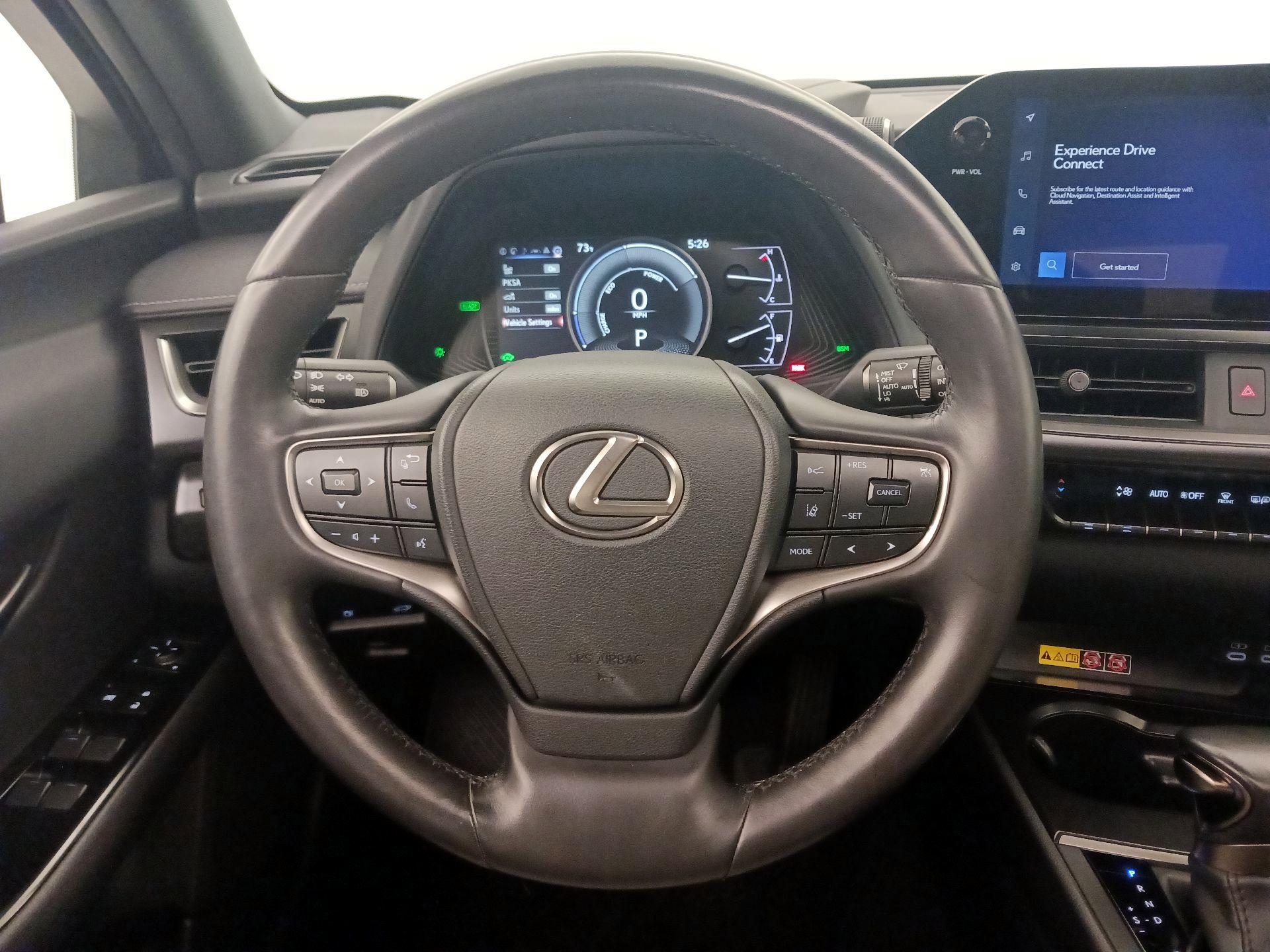 Thumbnail: 2023 Lexus UX - 10