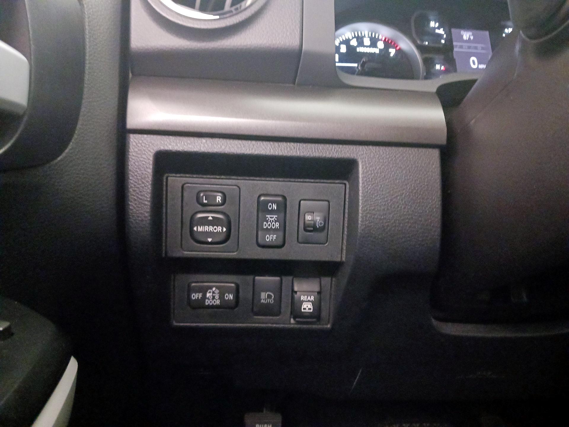 Thumbnail: 2020 Toyota Tundra - 13