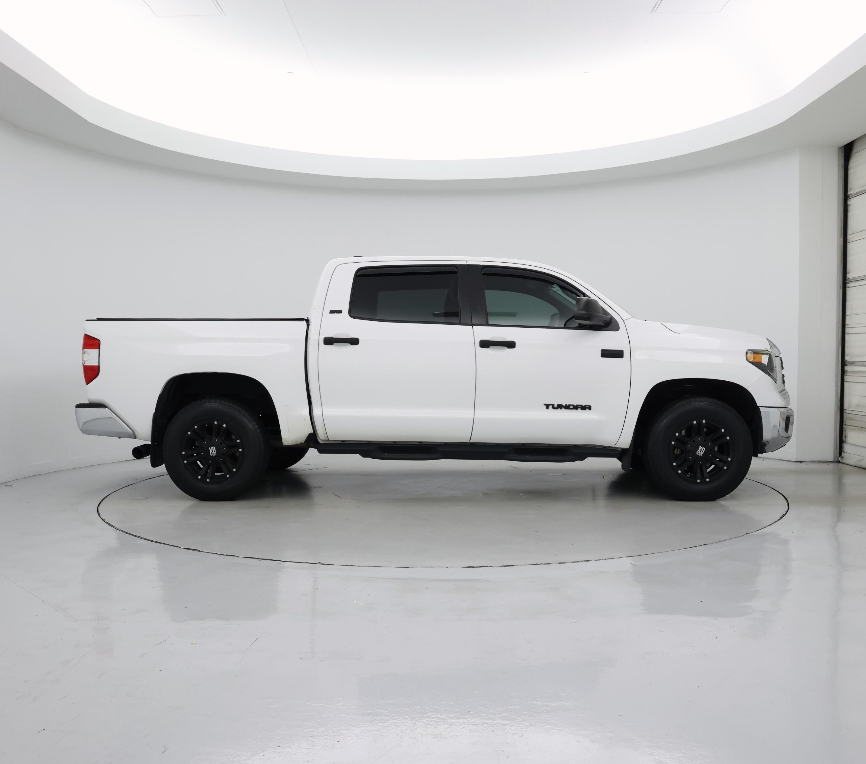 Thumbnail: 2020 Toyota Tundra - 7