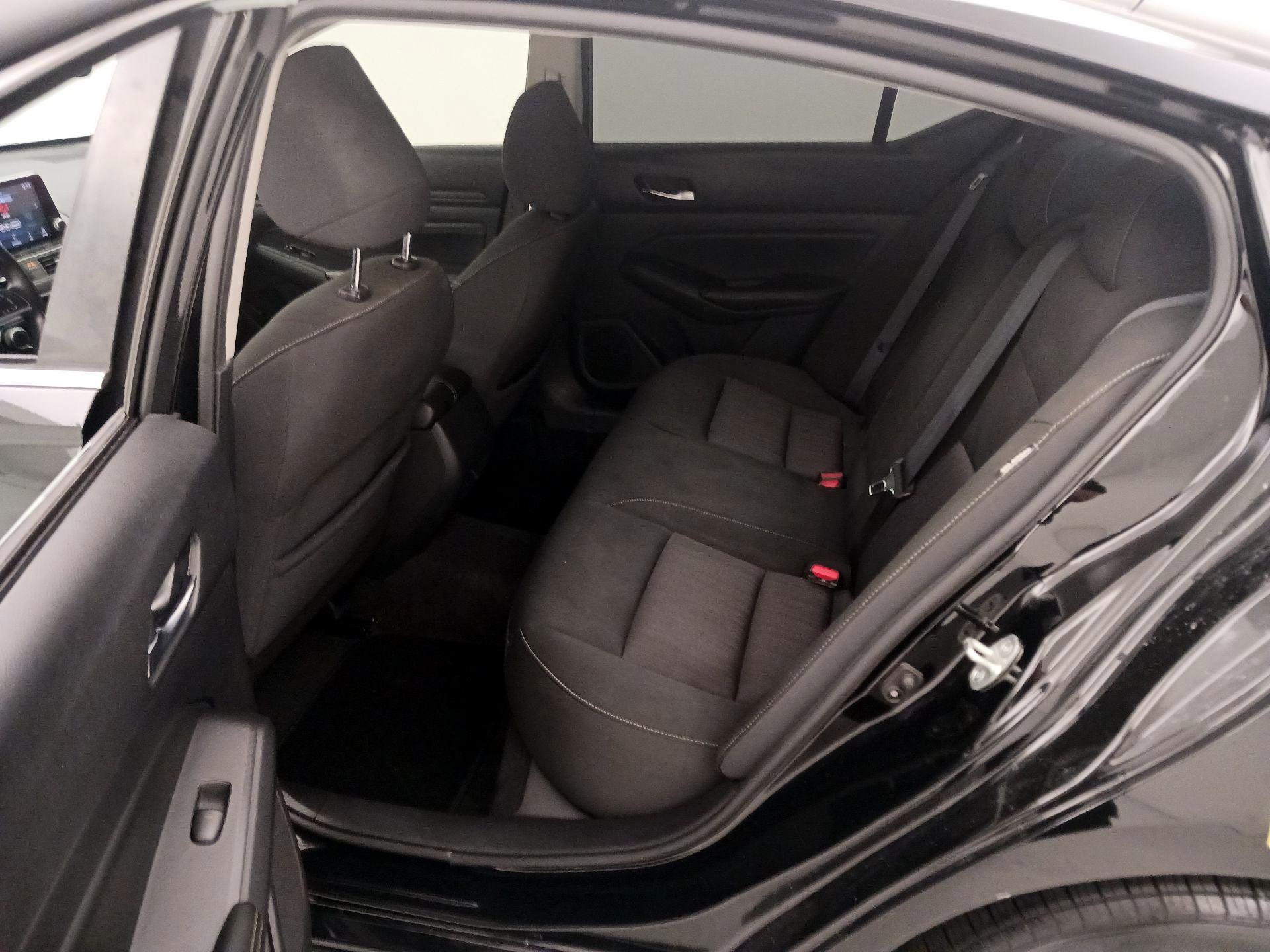 Thumbnail: 2020 Nissan Altima - 19