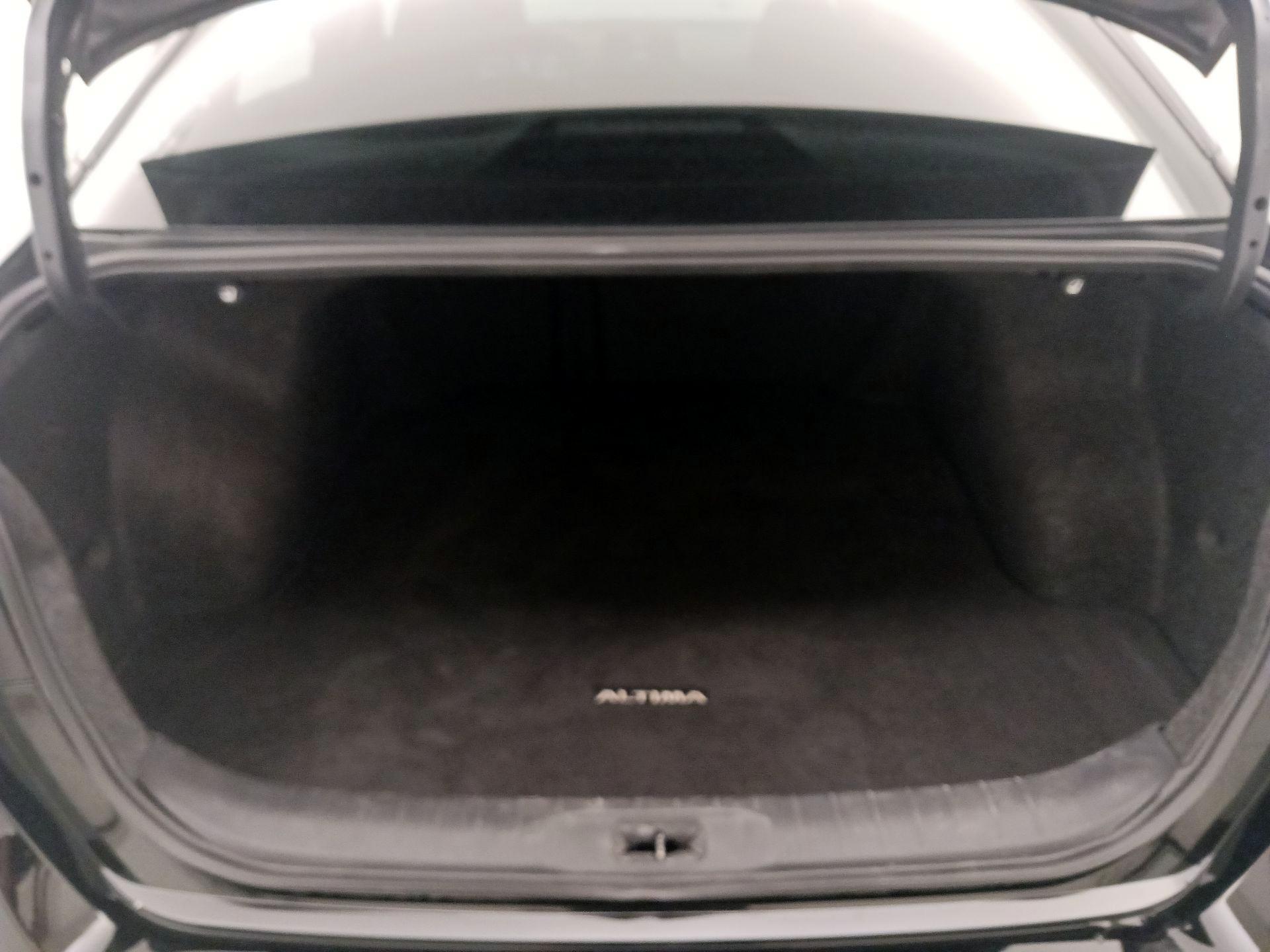 Thumbnail: 2020 Nissan Altima - 20