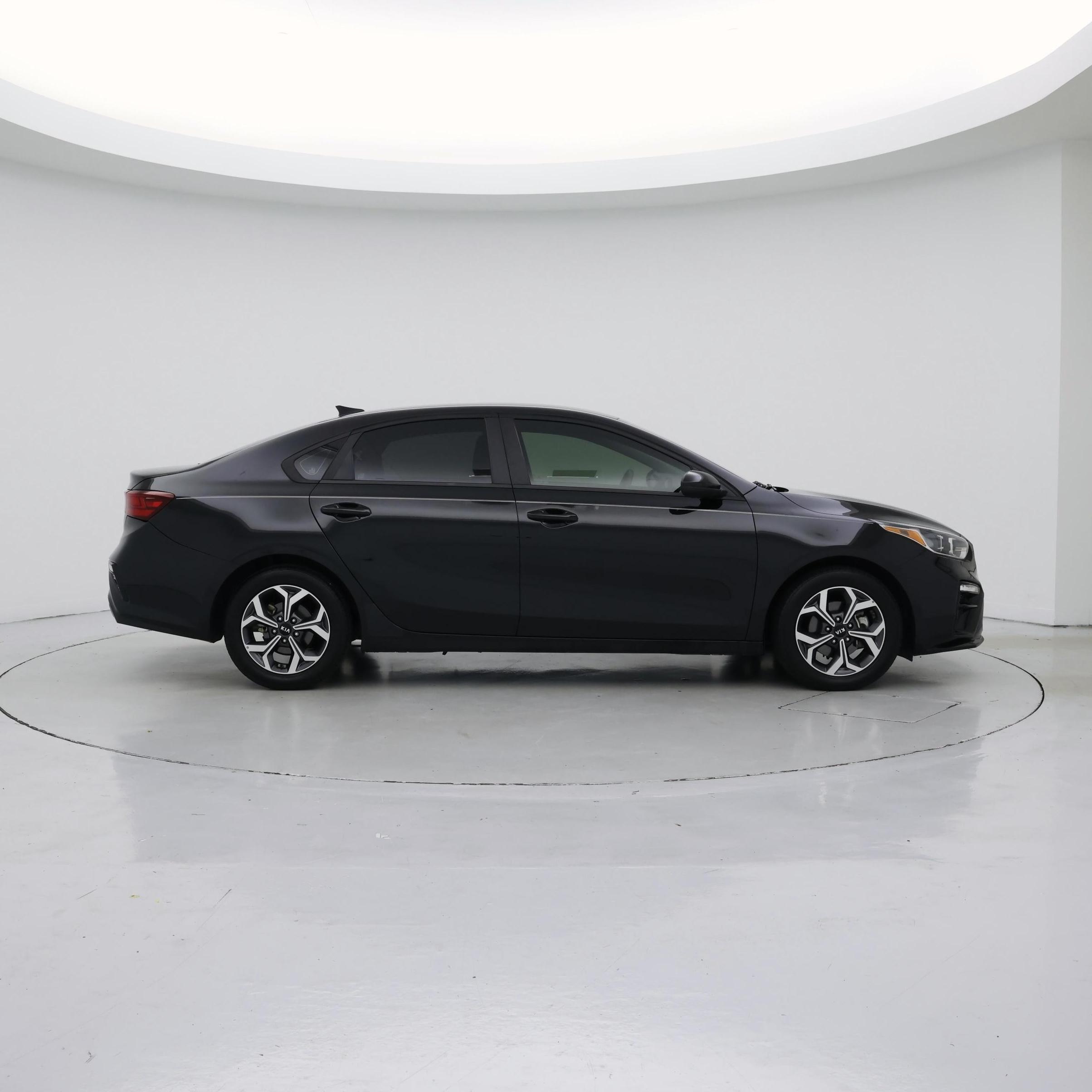 Thumbnail: 2021 Kia Forte - 7