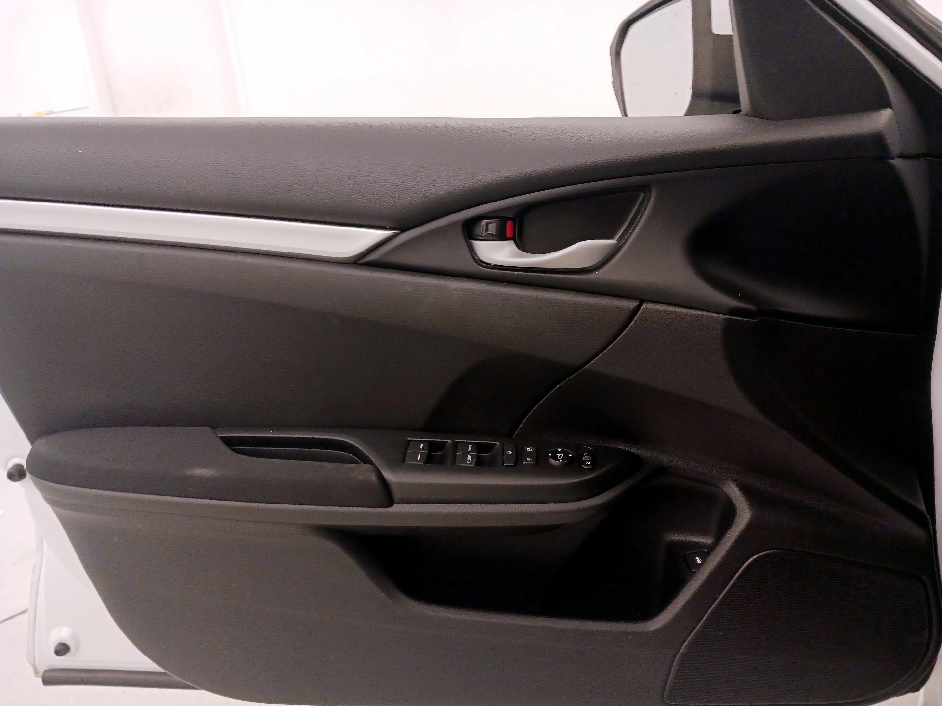 Thumbnail: 2020 Honda Civic - 12