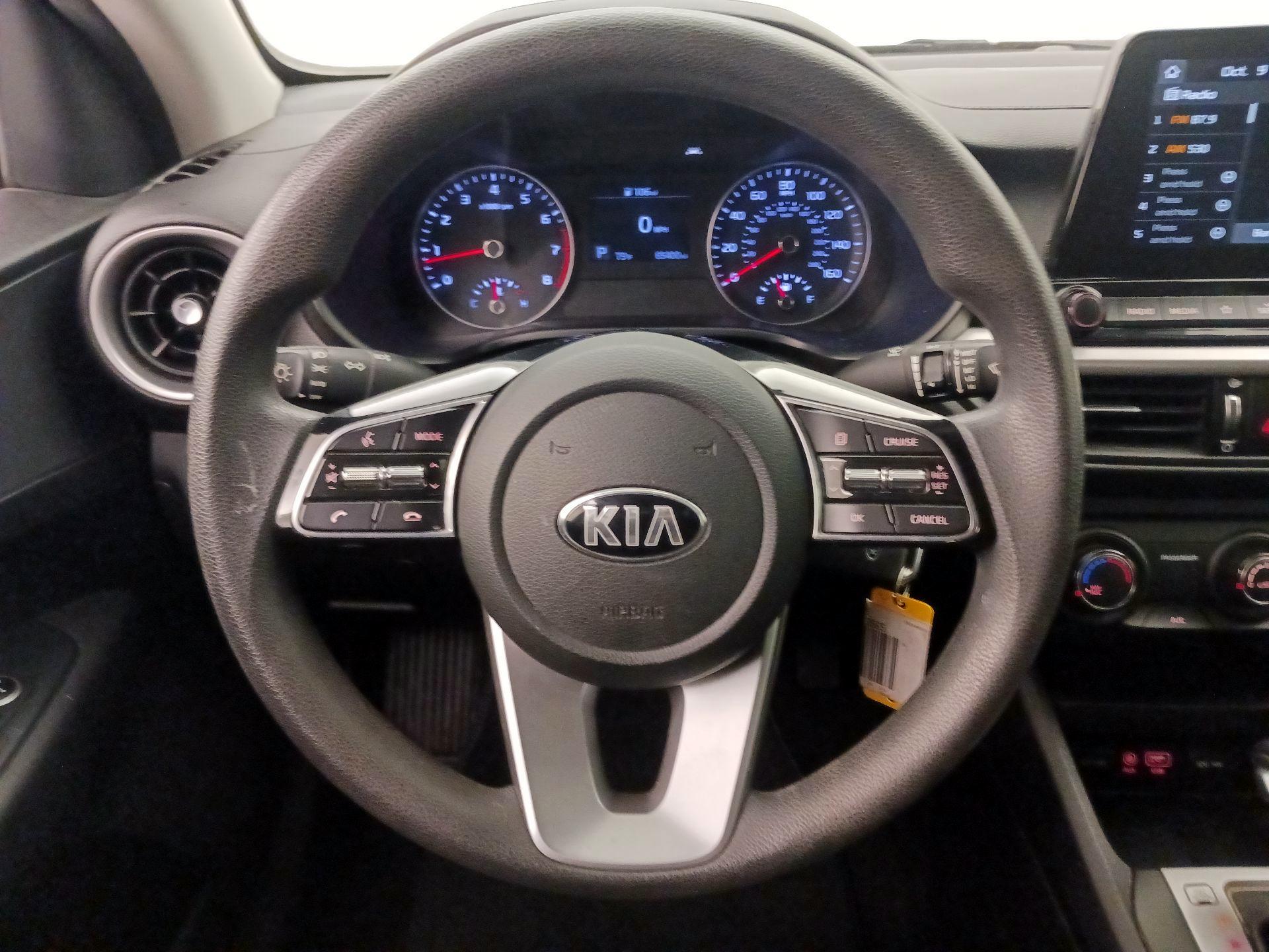 Thumbnail: 2020 Kia Forte - 10
