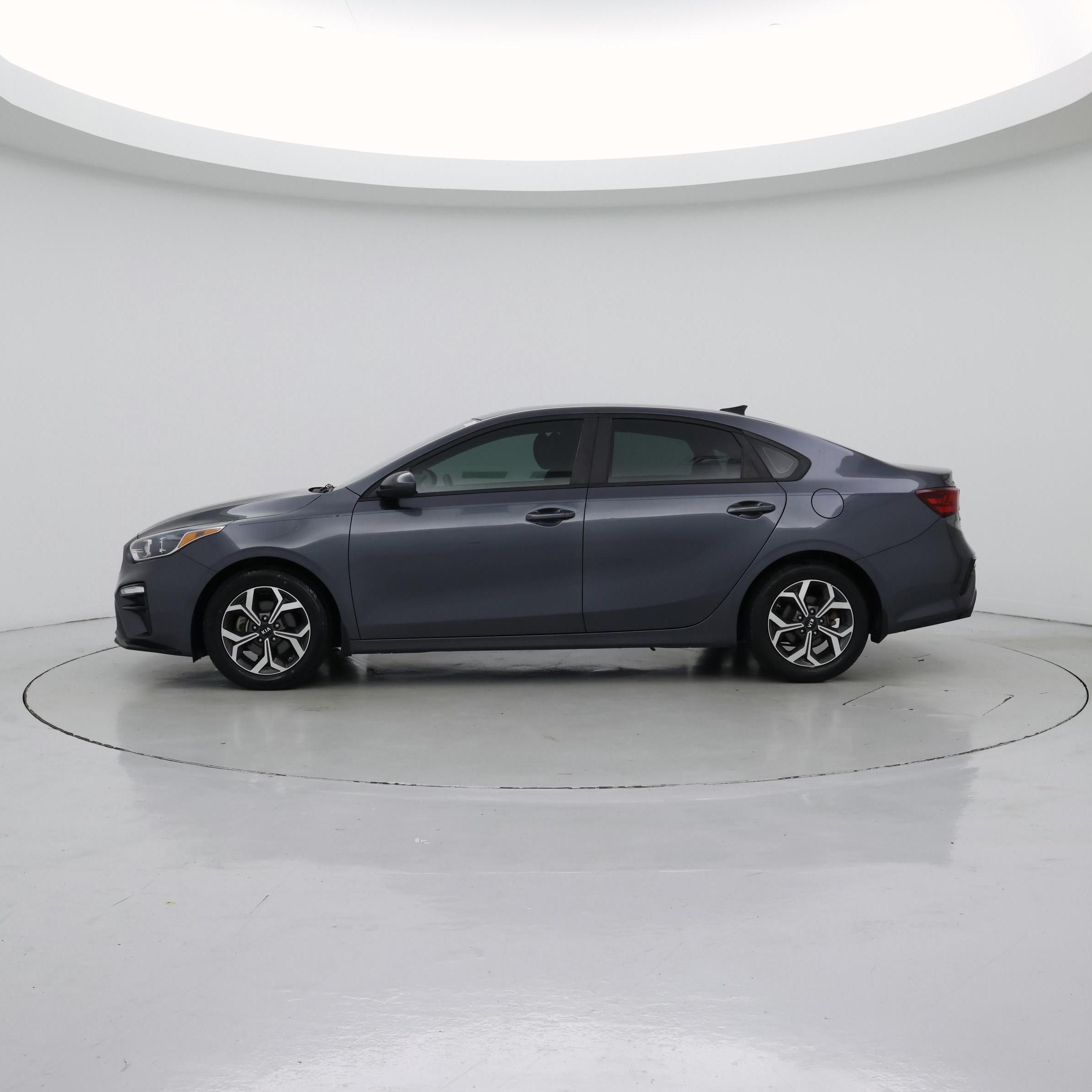 Thumbnail: 2020 Kia Forte - 3