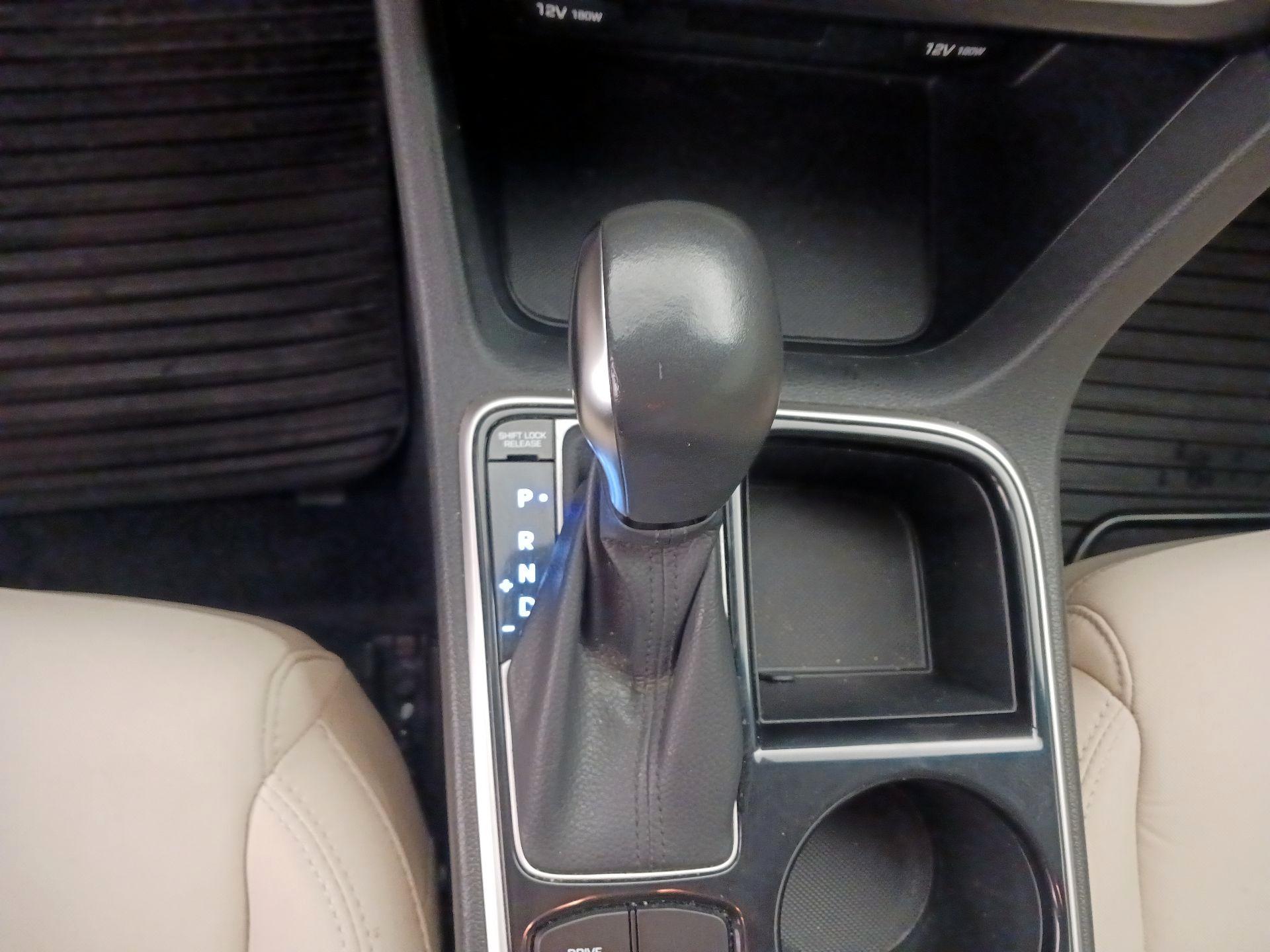 Thumbnail: 2018 Hyundai Sonata - 17