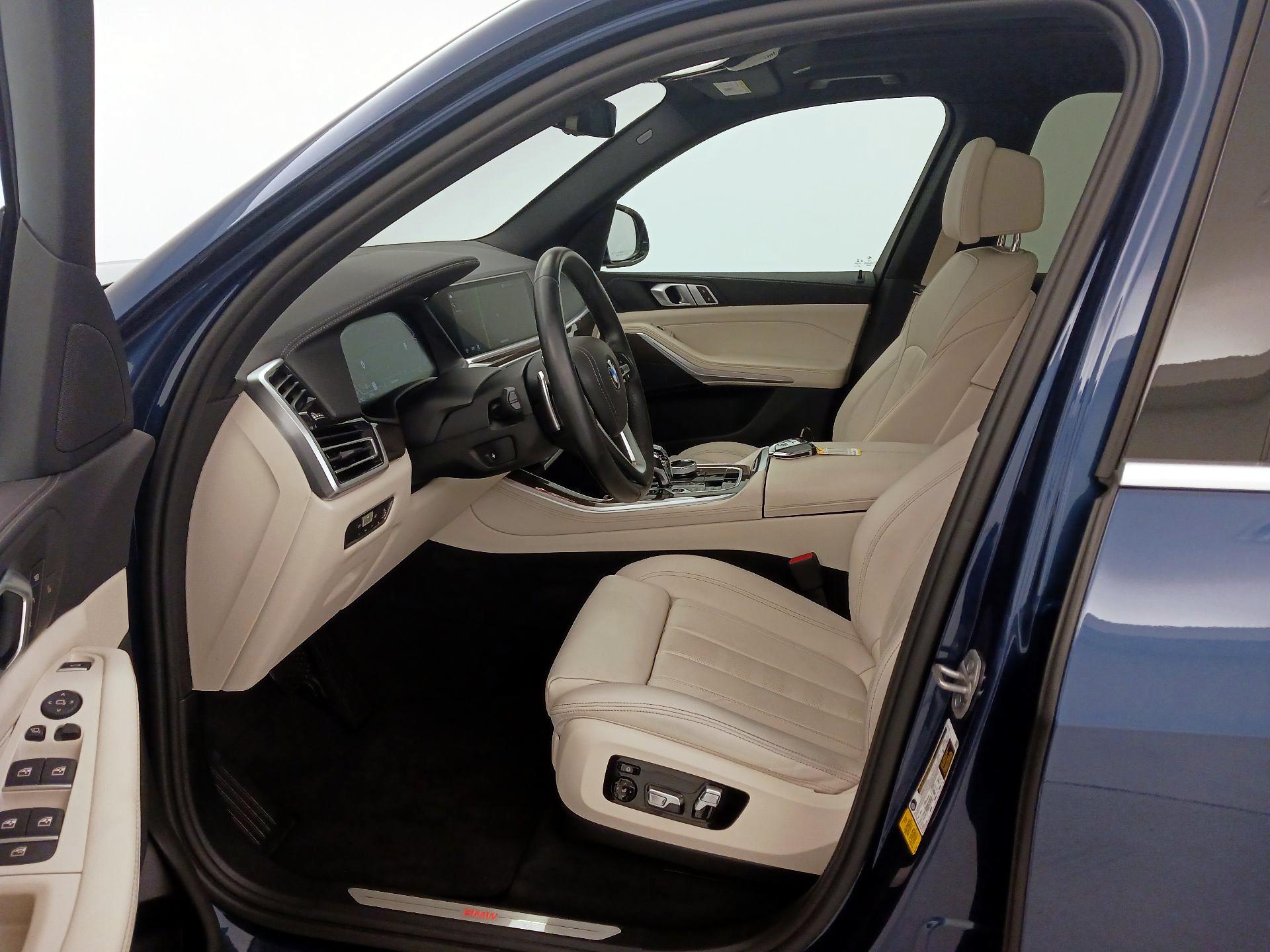 Thumbnail: 2022 BMW X5 - 11