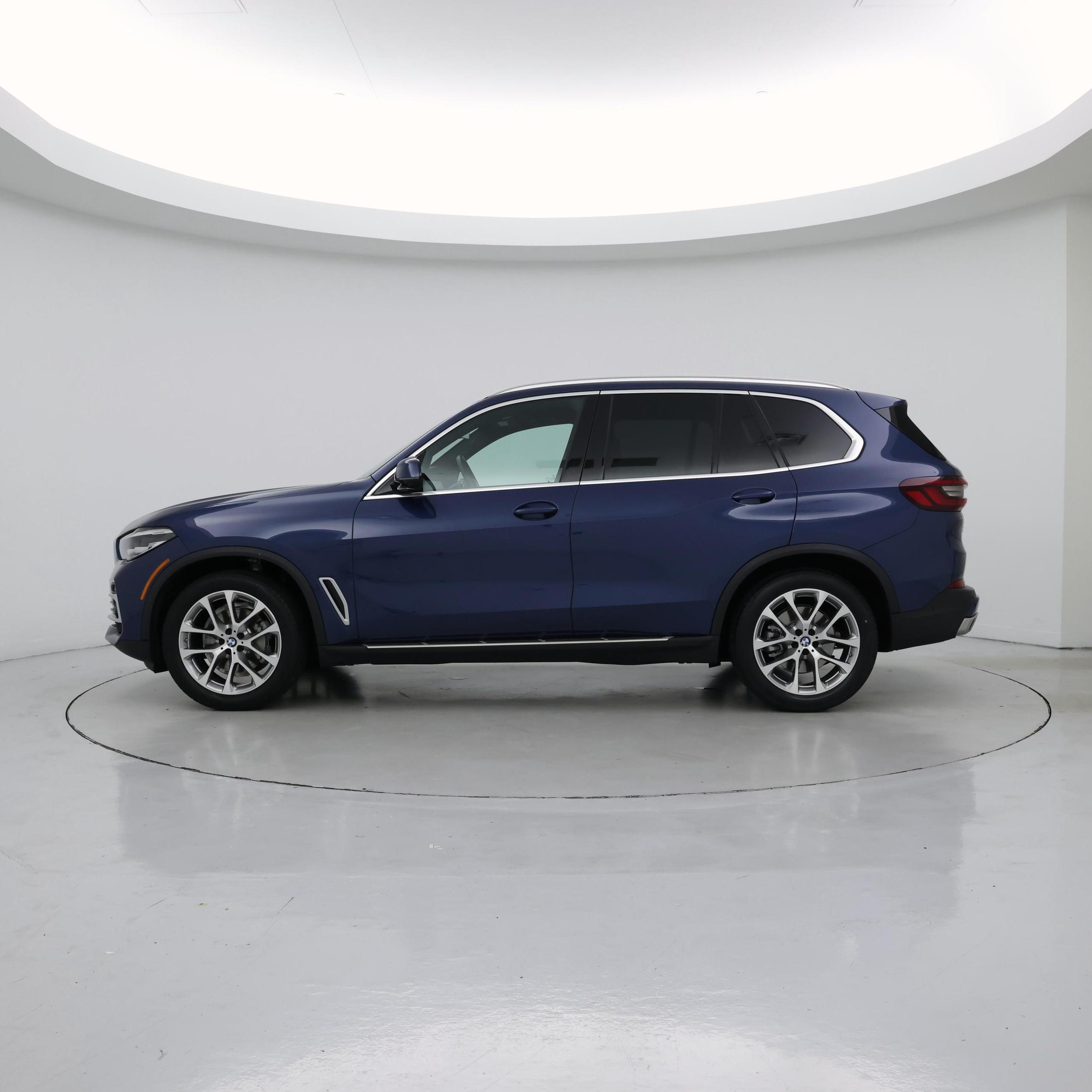 Thumbnail: 2022 BMW X5 - 3