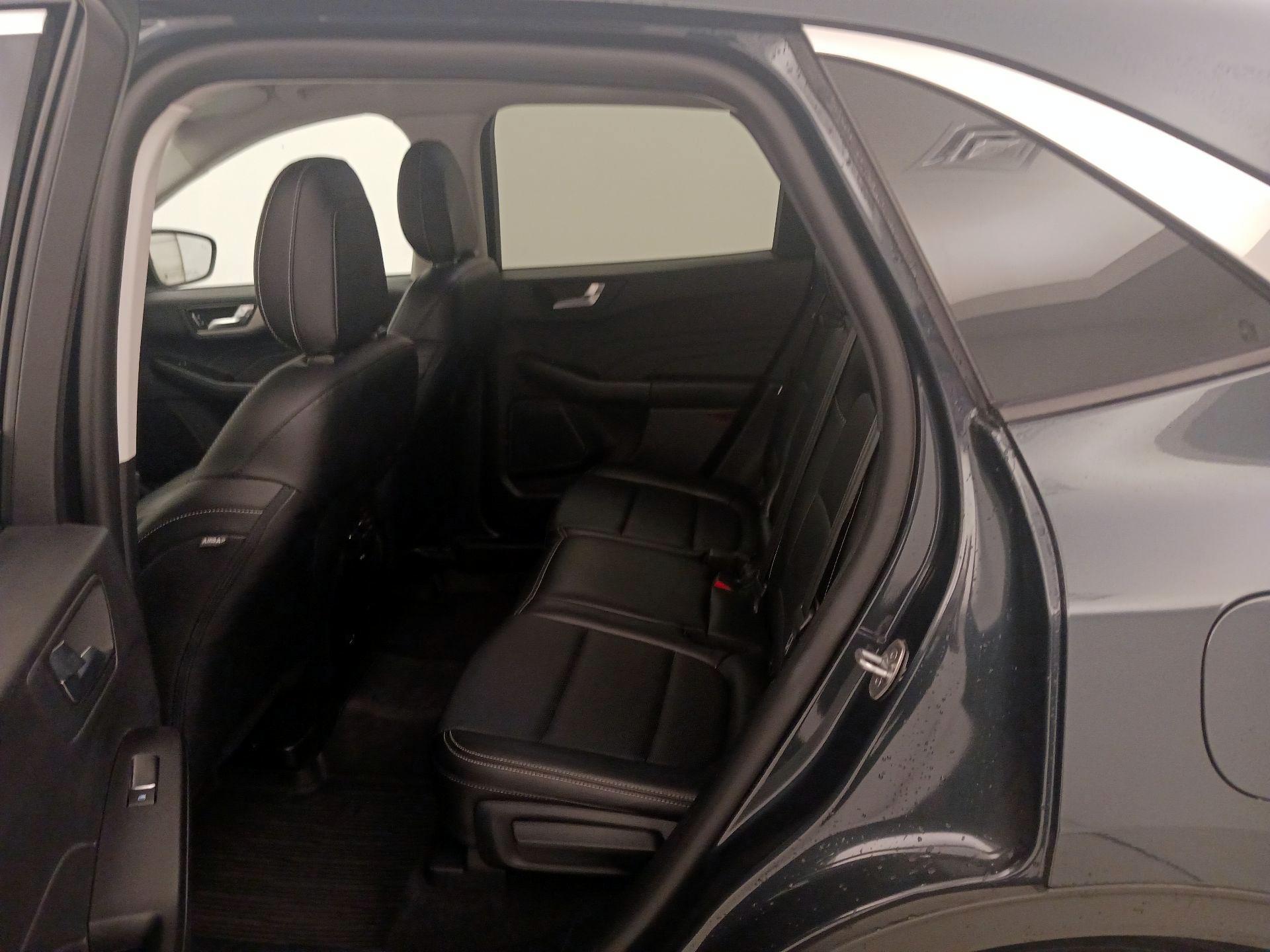 Thumbnail: 2022 Ford Escape - 19