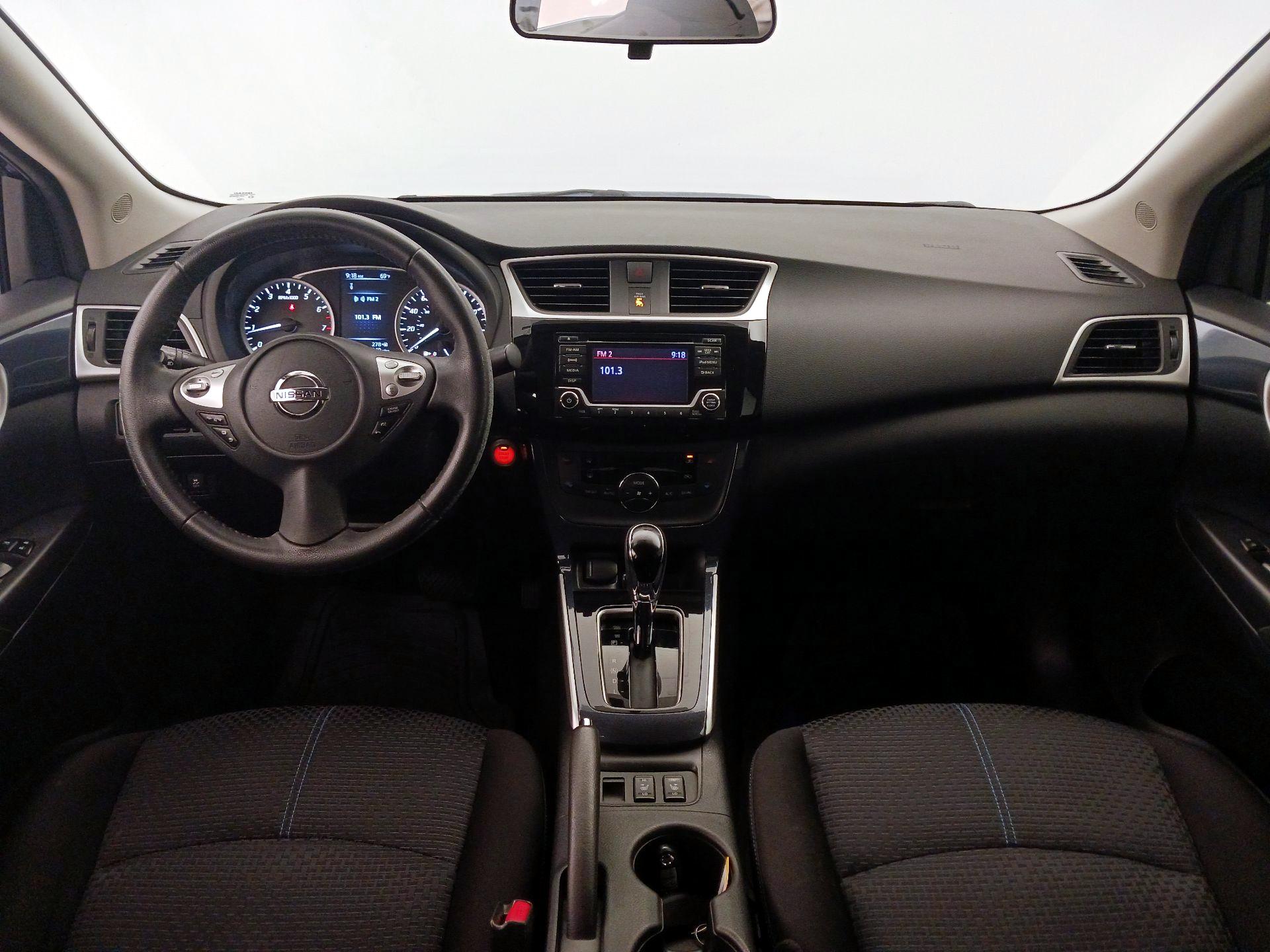 Thumbnail: 2018 Nissan Sentra - 9