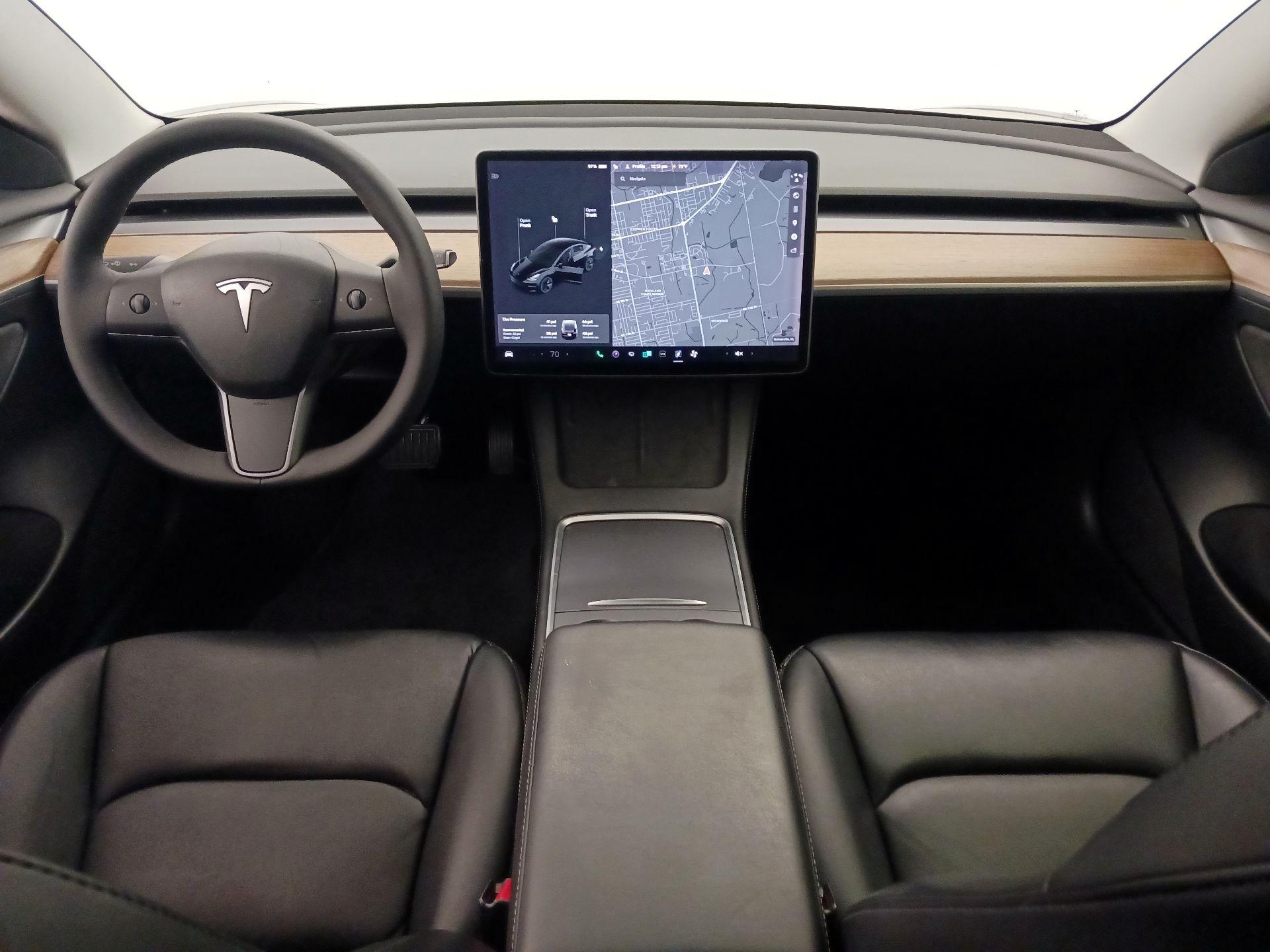 Thumbnail: 2021 Tesla Model 3 - 9