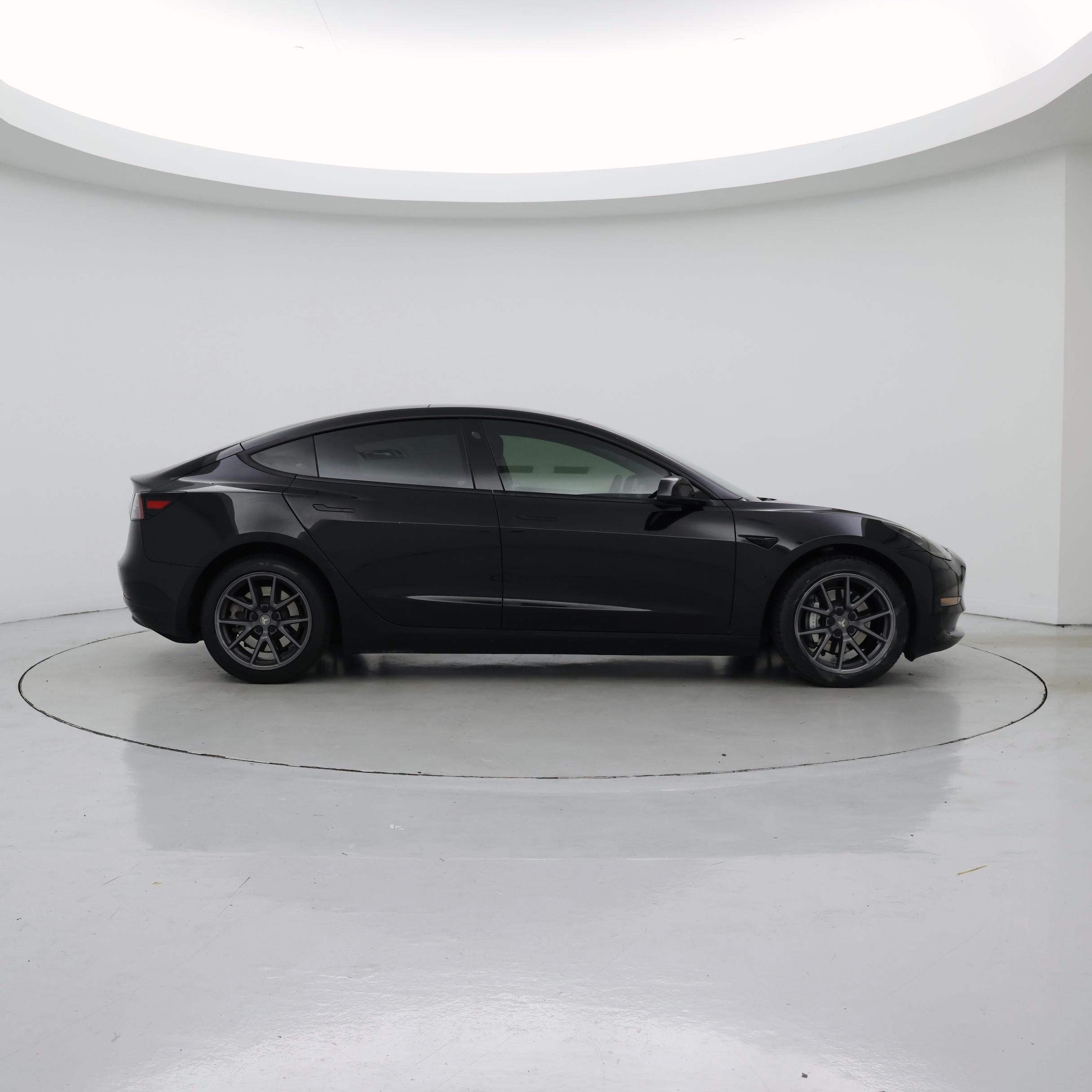 Thumbnail: 2021 Tesla Model 3 - 7