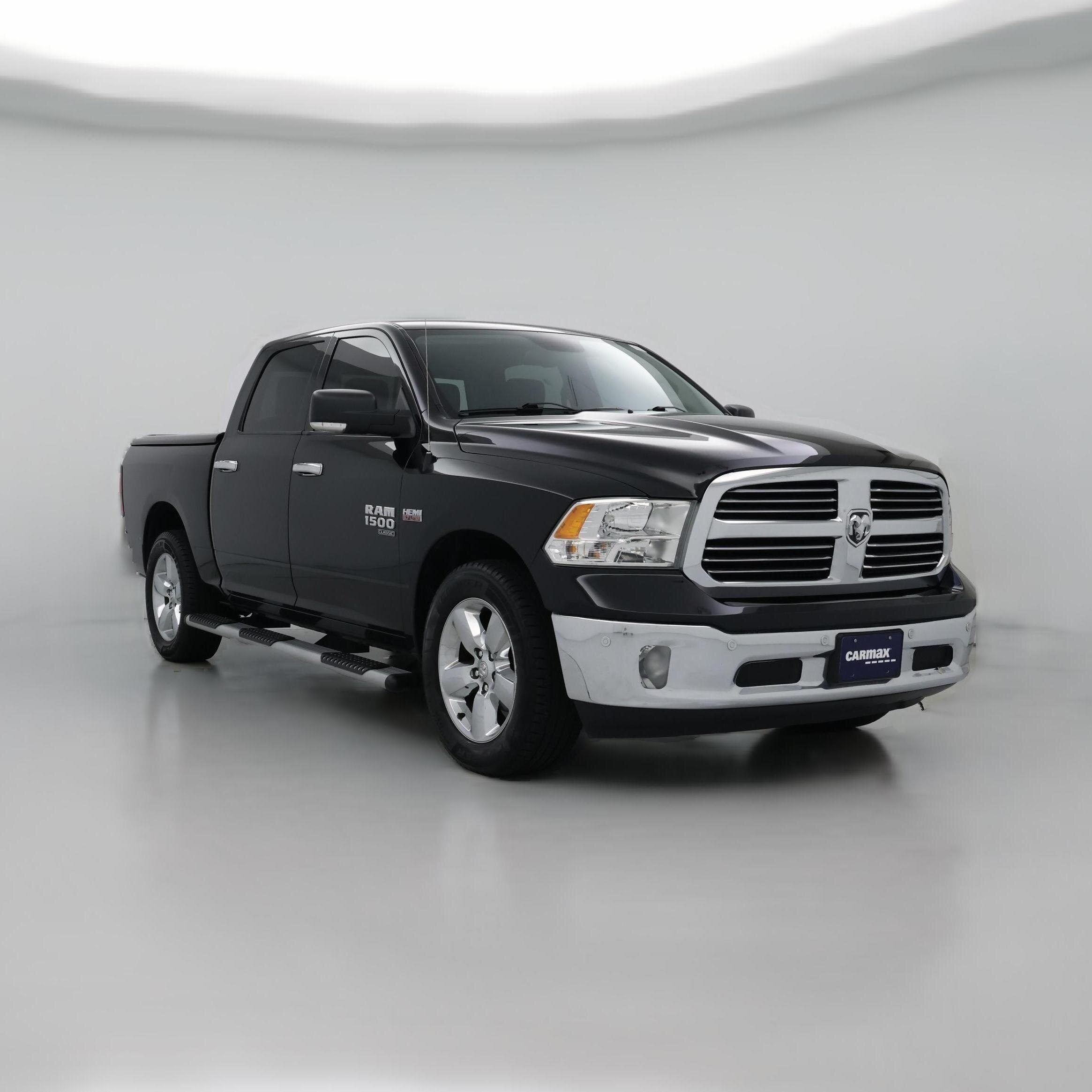 Thumbnail: 2019 RAM 1500 Classic - 1
