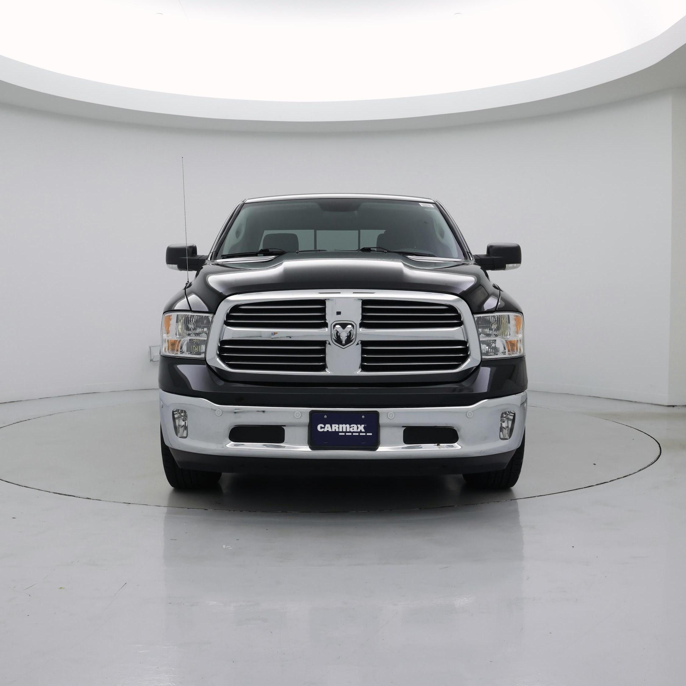Thumbnail: 2019 RAM 1500 Classic - 5