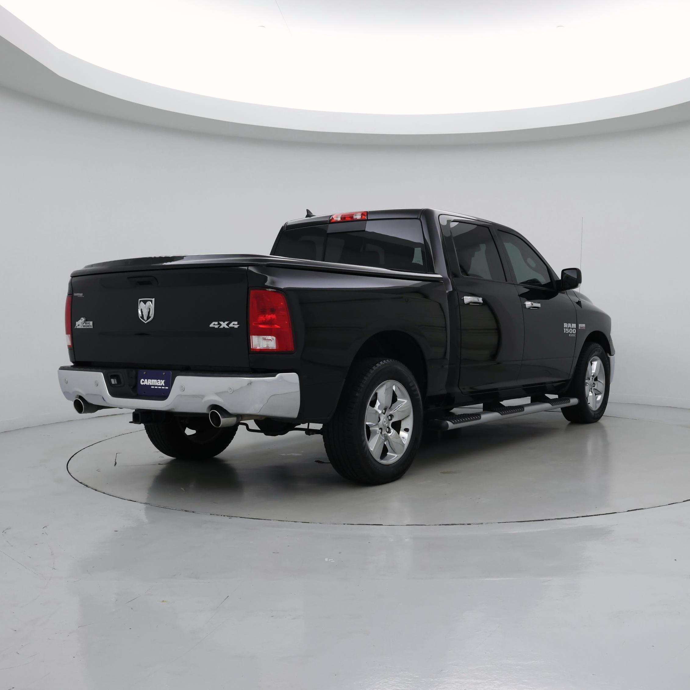 Thumbnail: 2019 RAM 1500 Classic - 8