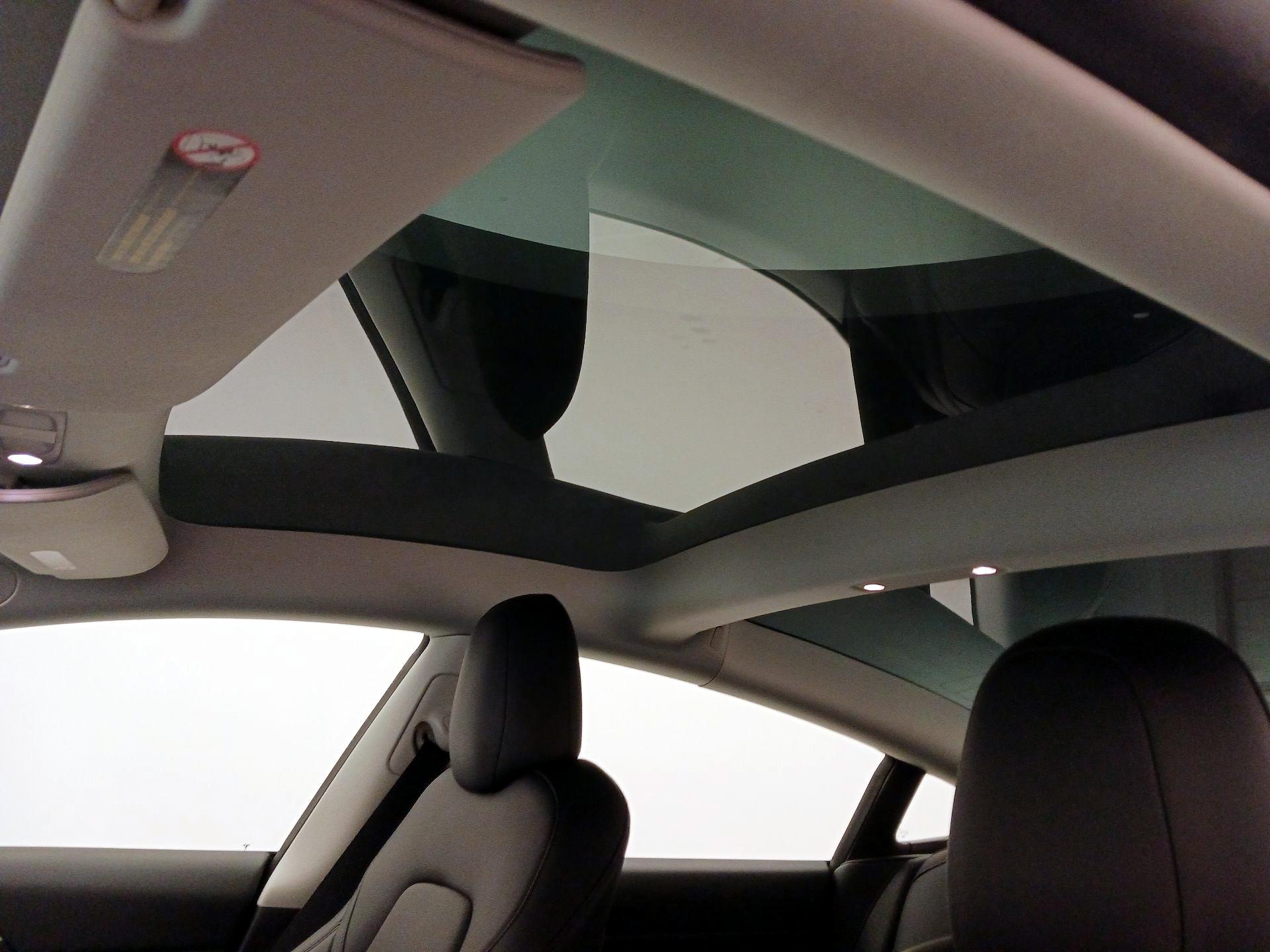 Thumbnail: 2023 Tesla Model 3 - 19