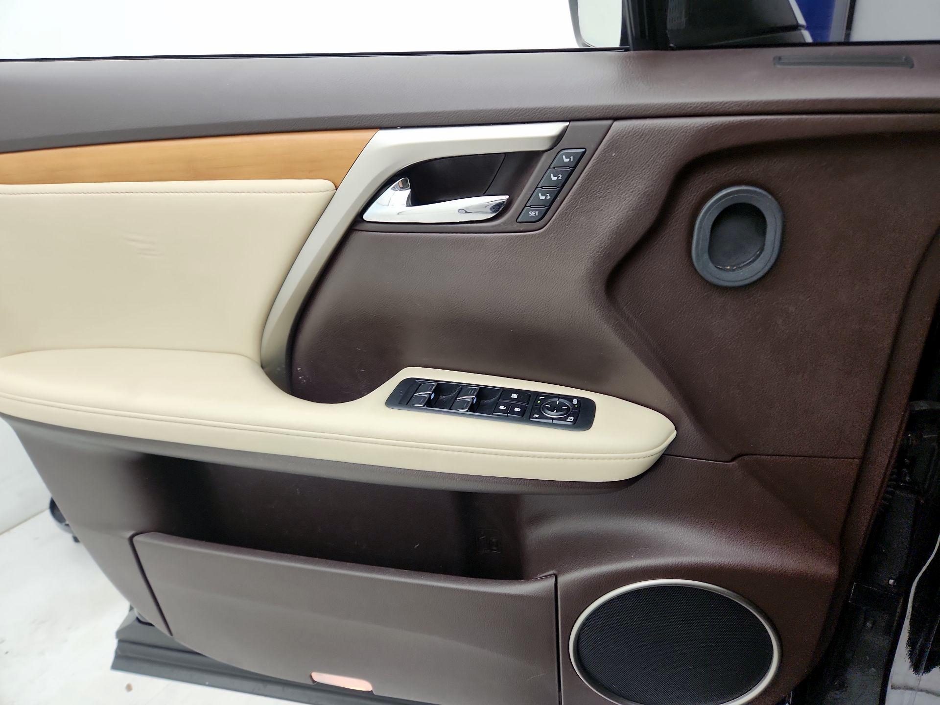 Thumbnail: 2020 Lexus RX - 12