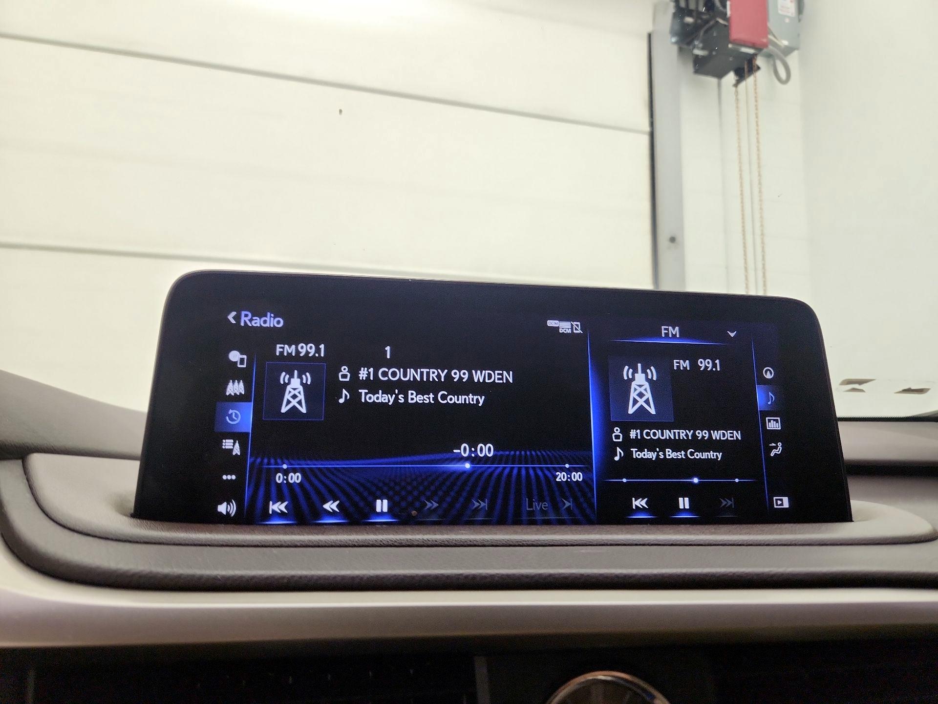 Thumbnail: 2020 Lexus RX - 16