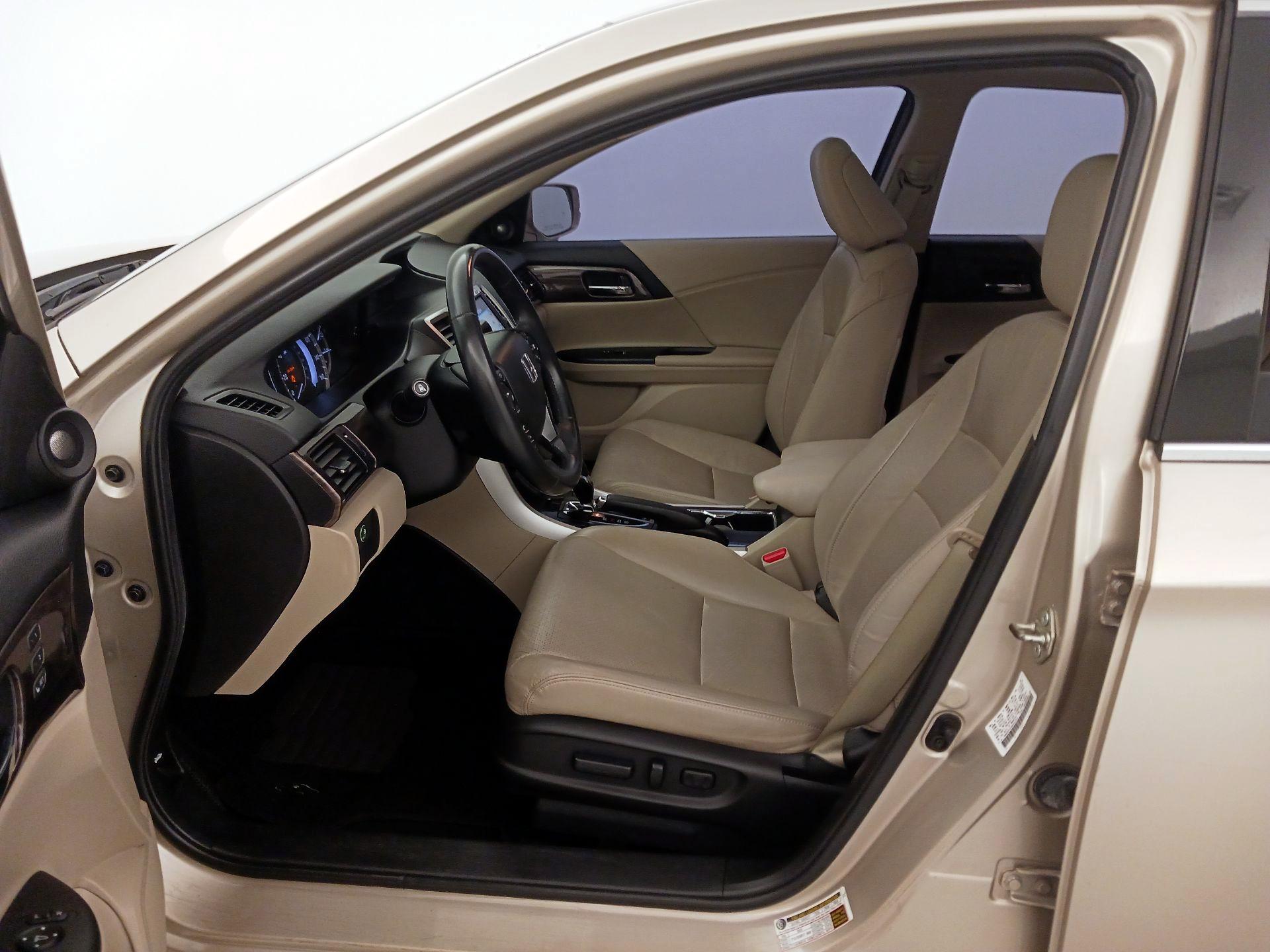 Thumbnail: 2017 Honda Accord - 11