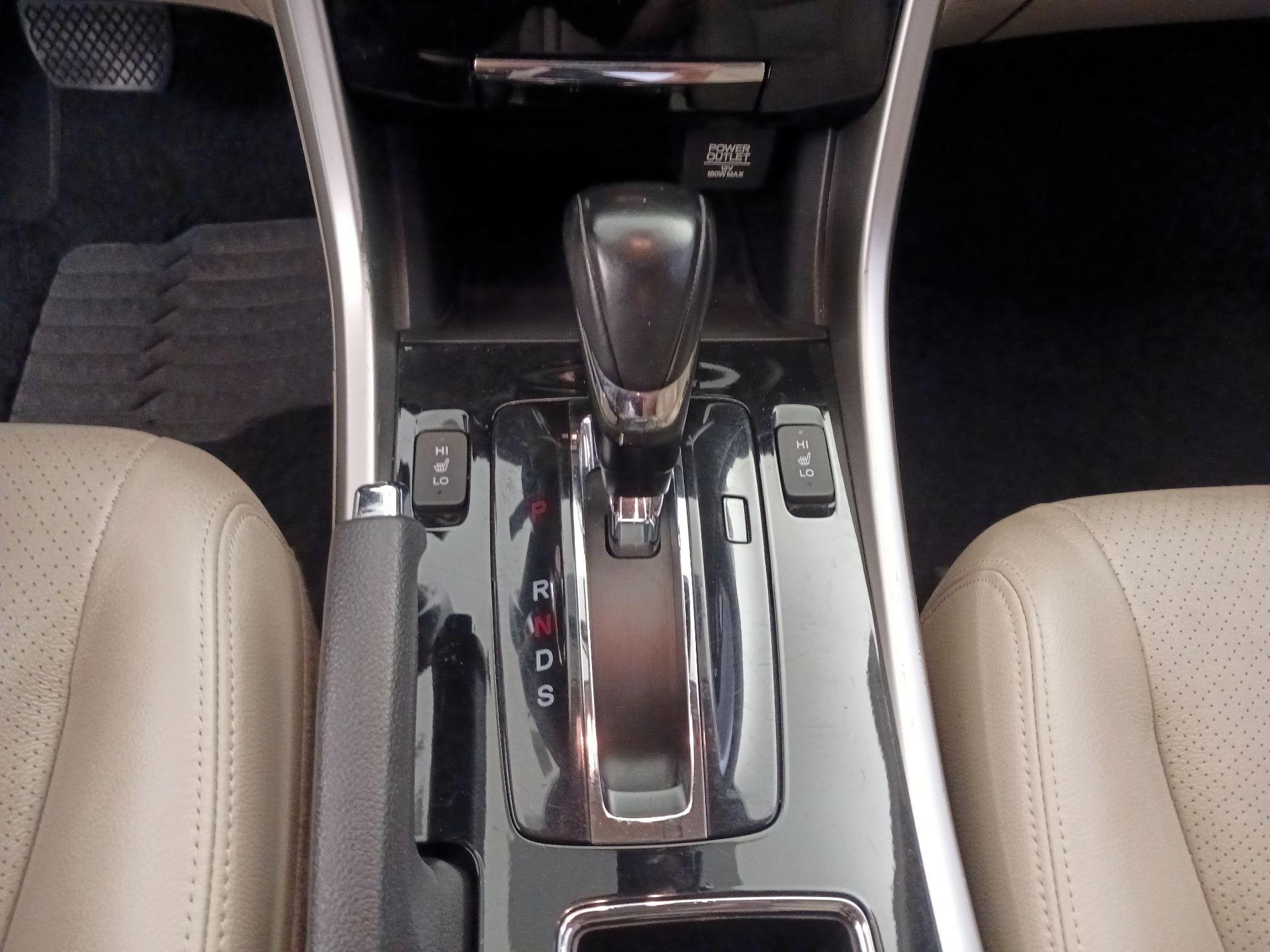 Thumbnail: 2017 Honda Accord - 18