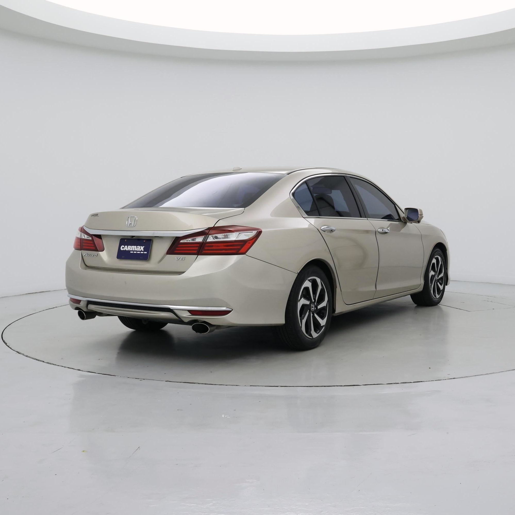 Thumbnail: 2017 Honda Accord - 8