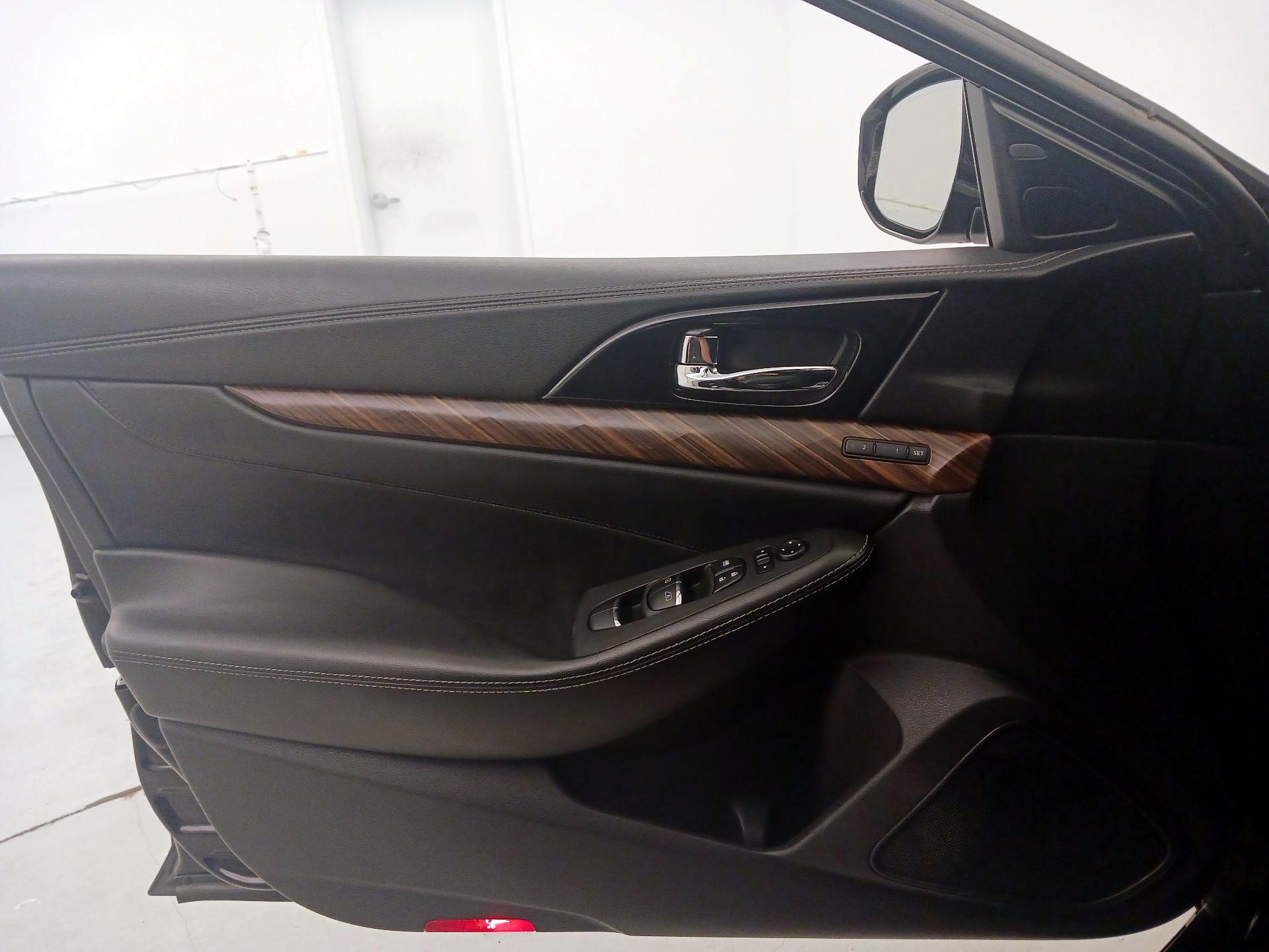 Thumbnail: 2016 Nissan Maxima - 12