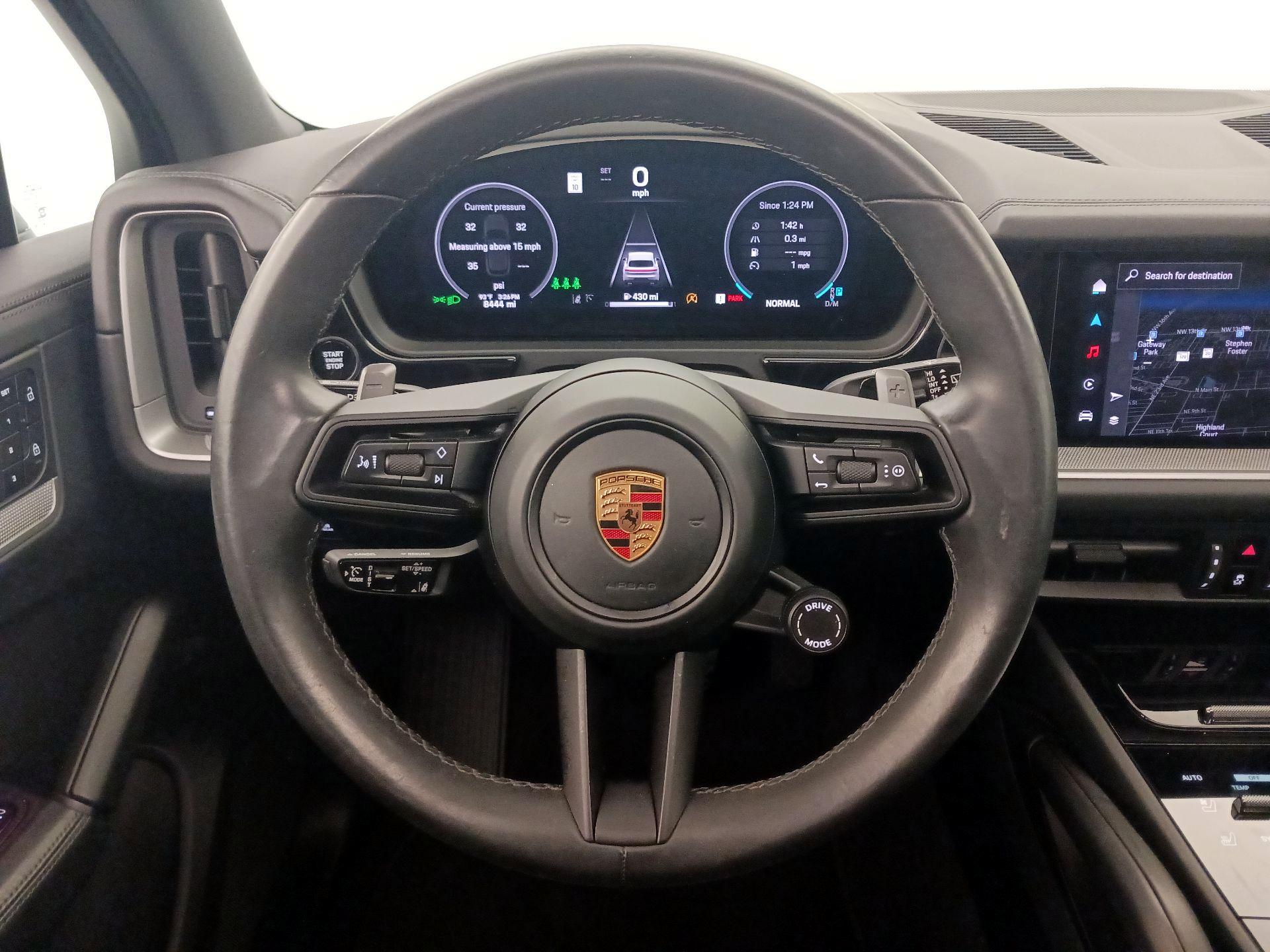 Thumbnail: 2025 Porsche Cayenne - 10