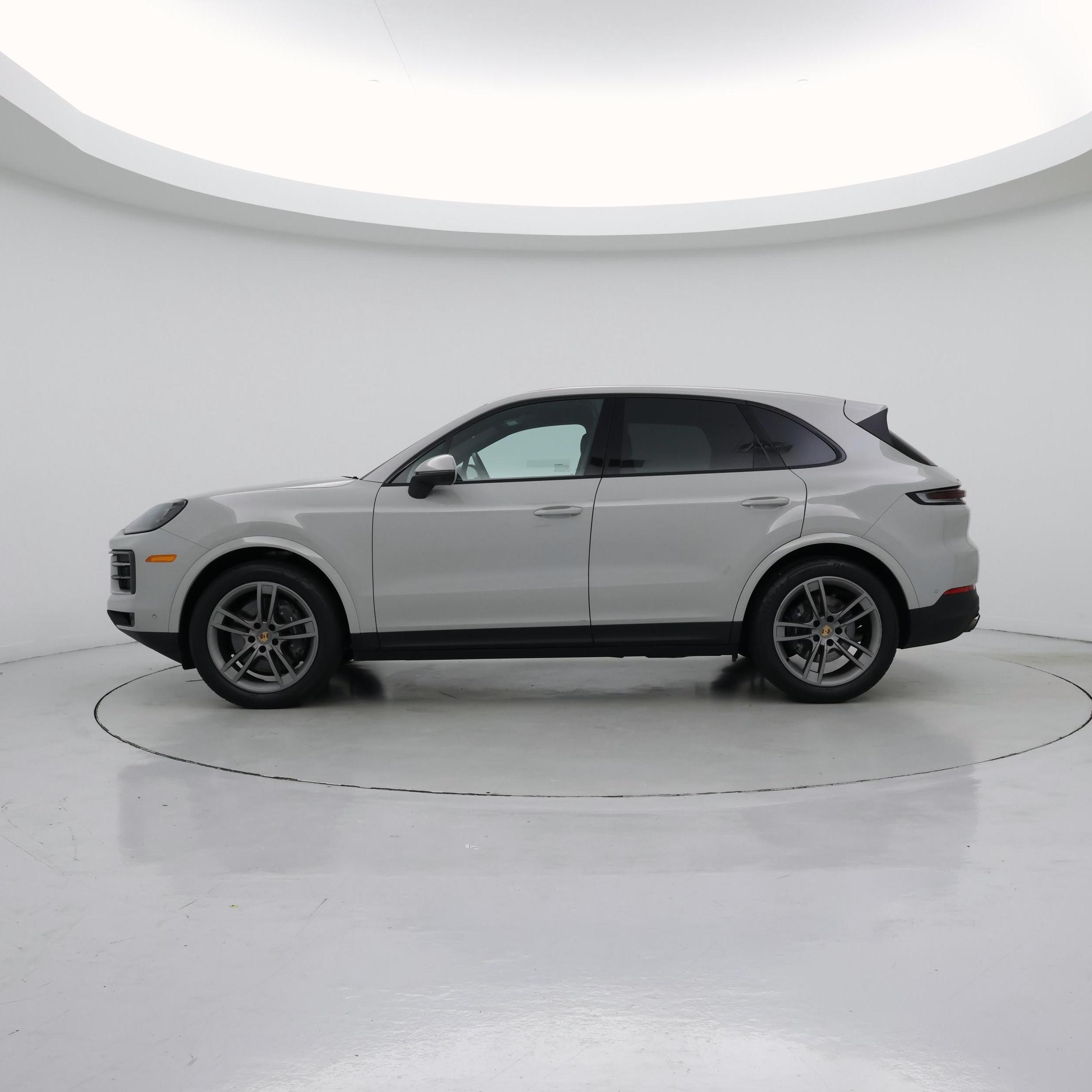 Thumbnail: 2025 Porsche Cayenne - 3