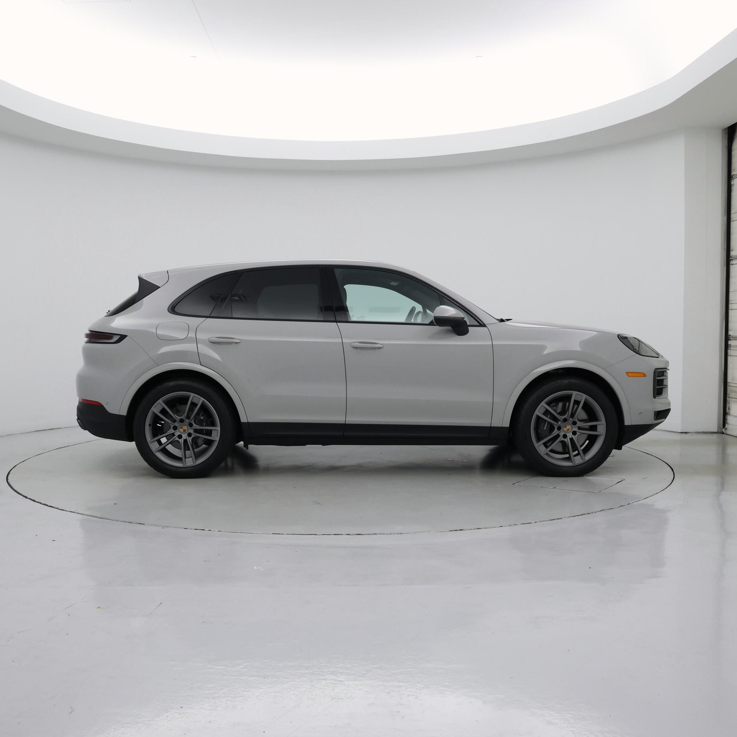 Thumbnail: 2025 Porsche Cayenne - 7
